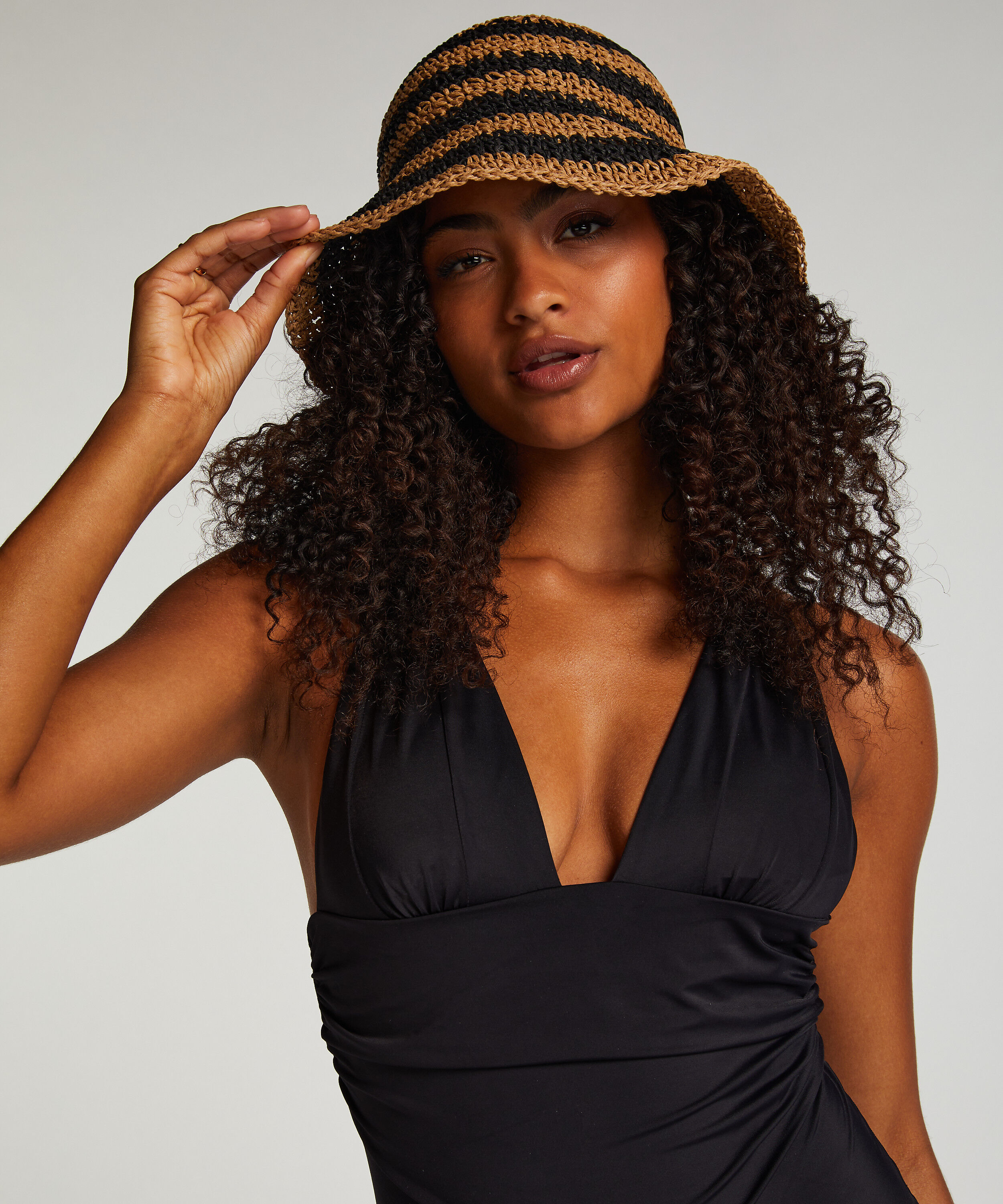 Chapeau seau rayé en paille, Noir
