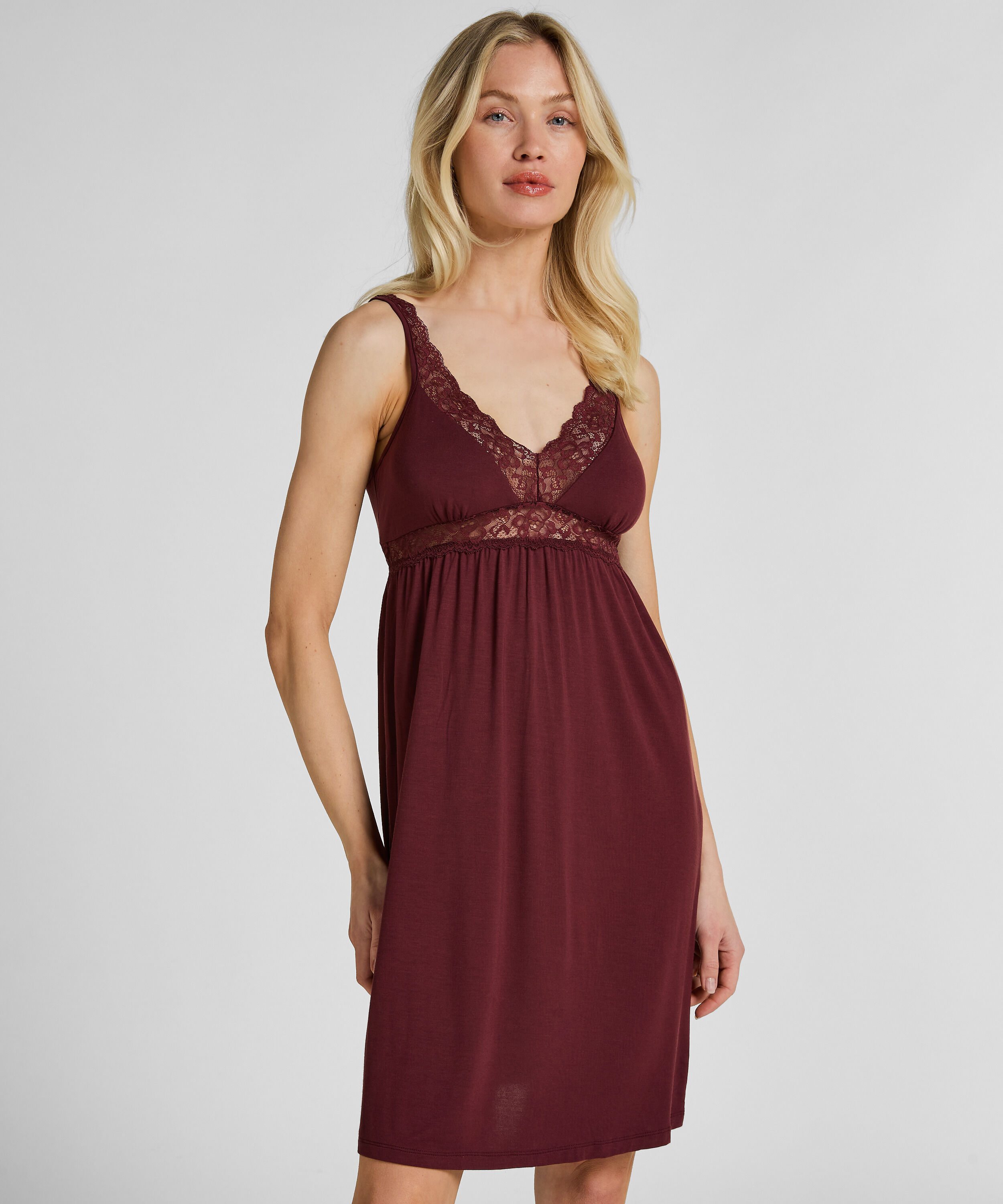 Nuisette en Jersey avec Dentelle, Violet Nuisette en Jersey avec Dentelle, Violet