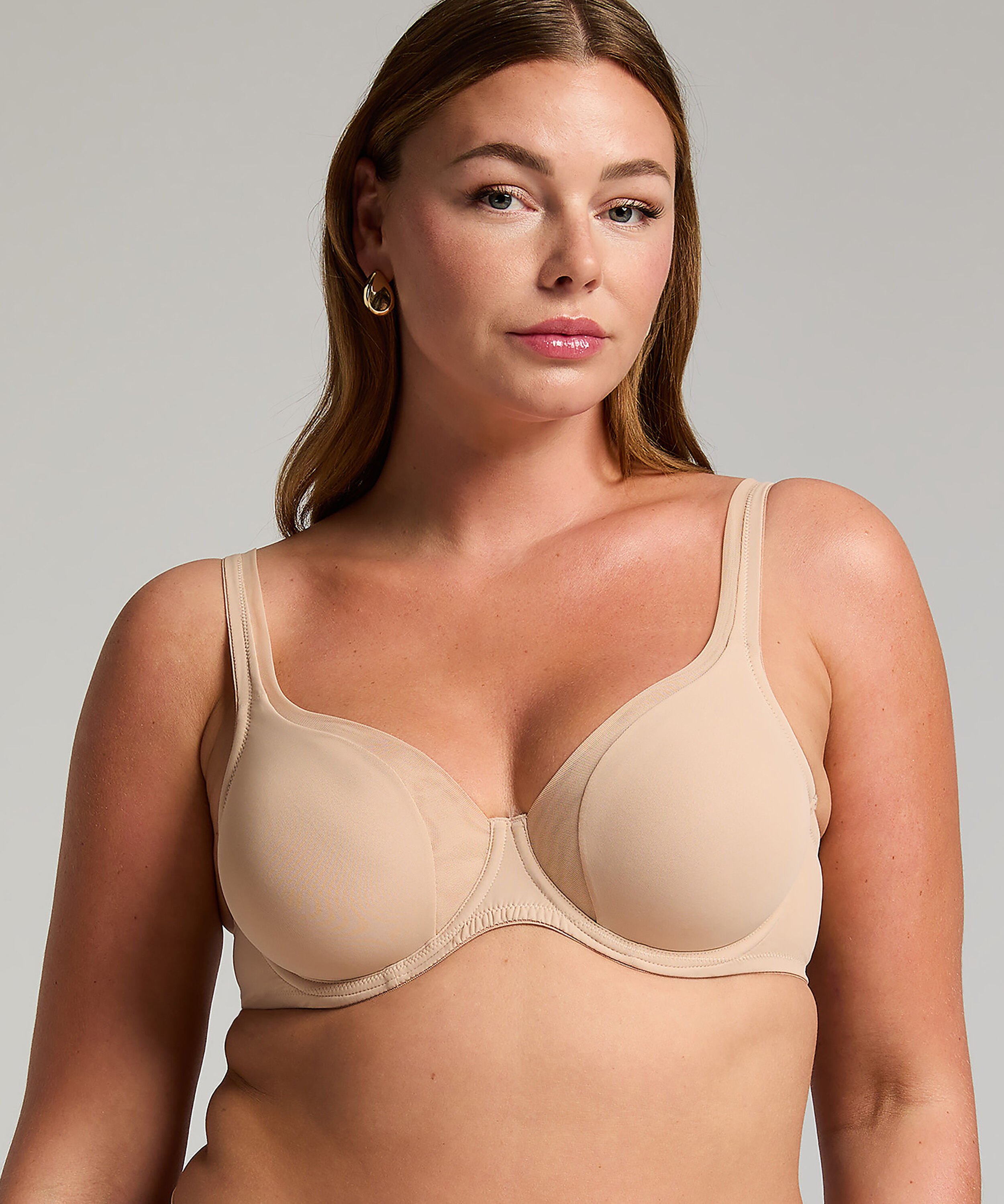 Soutien-gorge à armatures non-préformé en maille