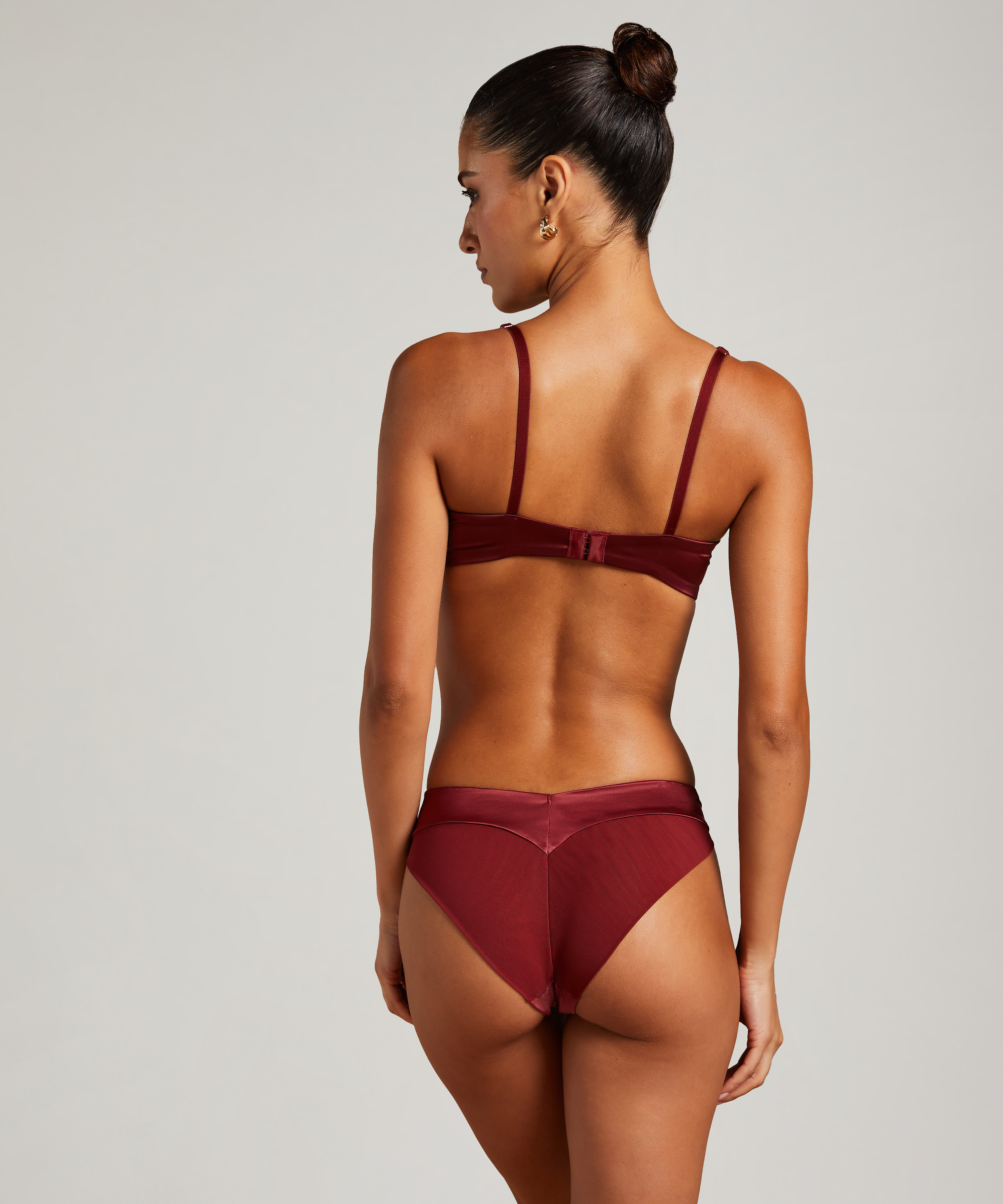 Soutien-gorge à armatures non-préformé Zoe, Rouge, main