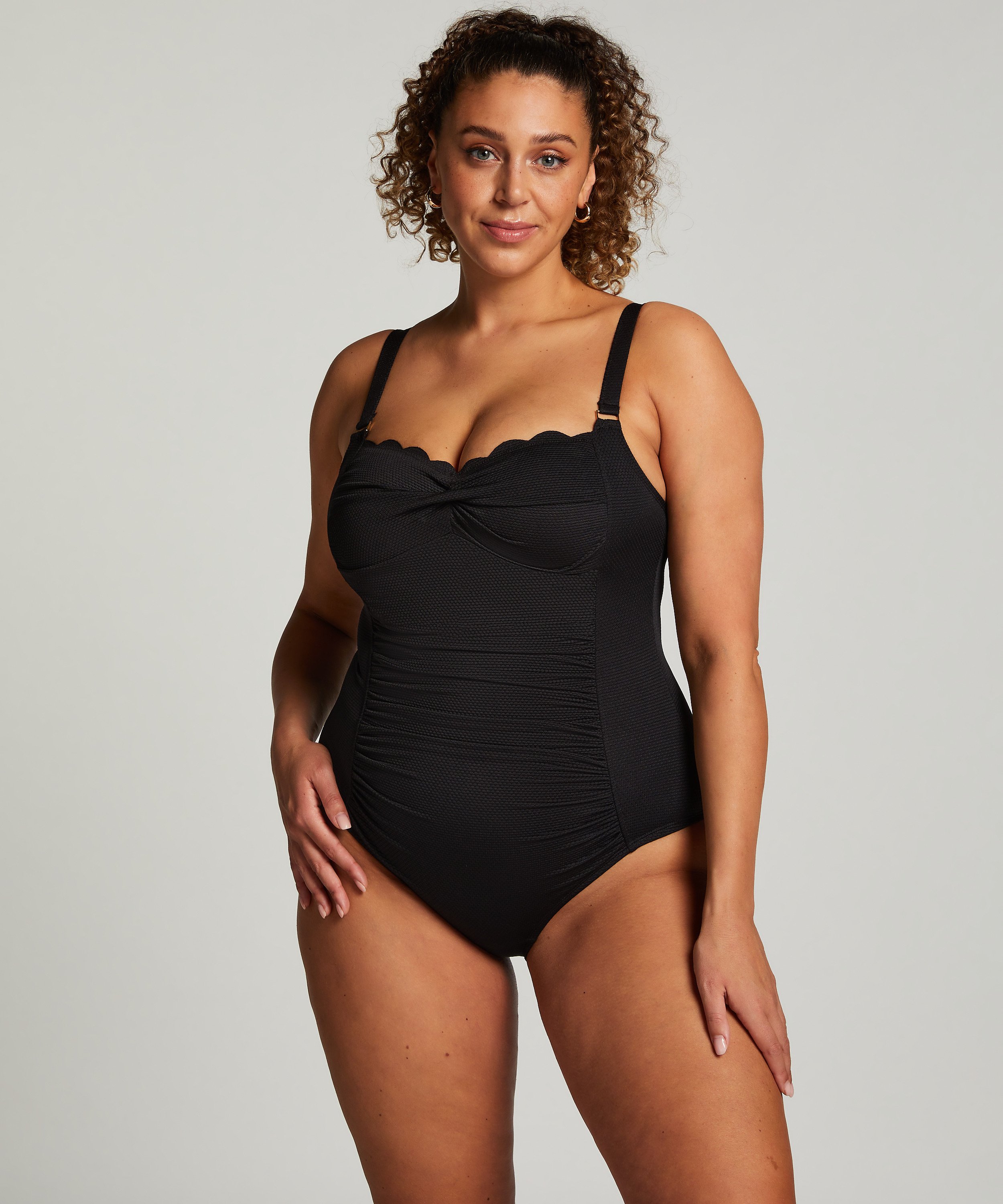 Maillot de bain Scallop, Noir, main