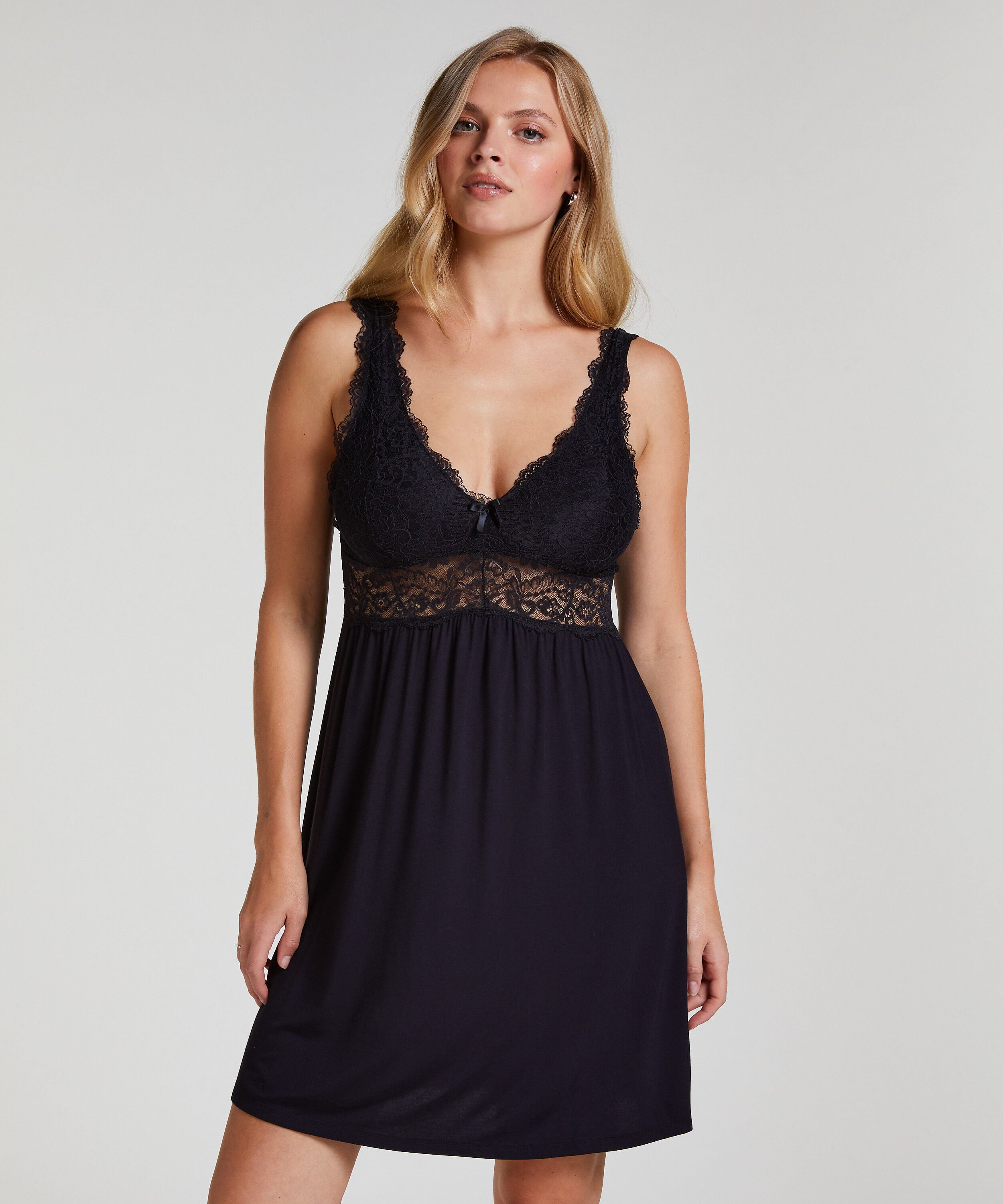Nuisette Nora Lace, Noir Nuisette Nora Lace, Noir