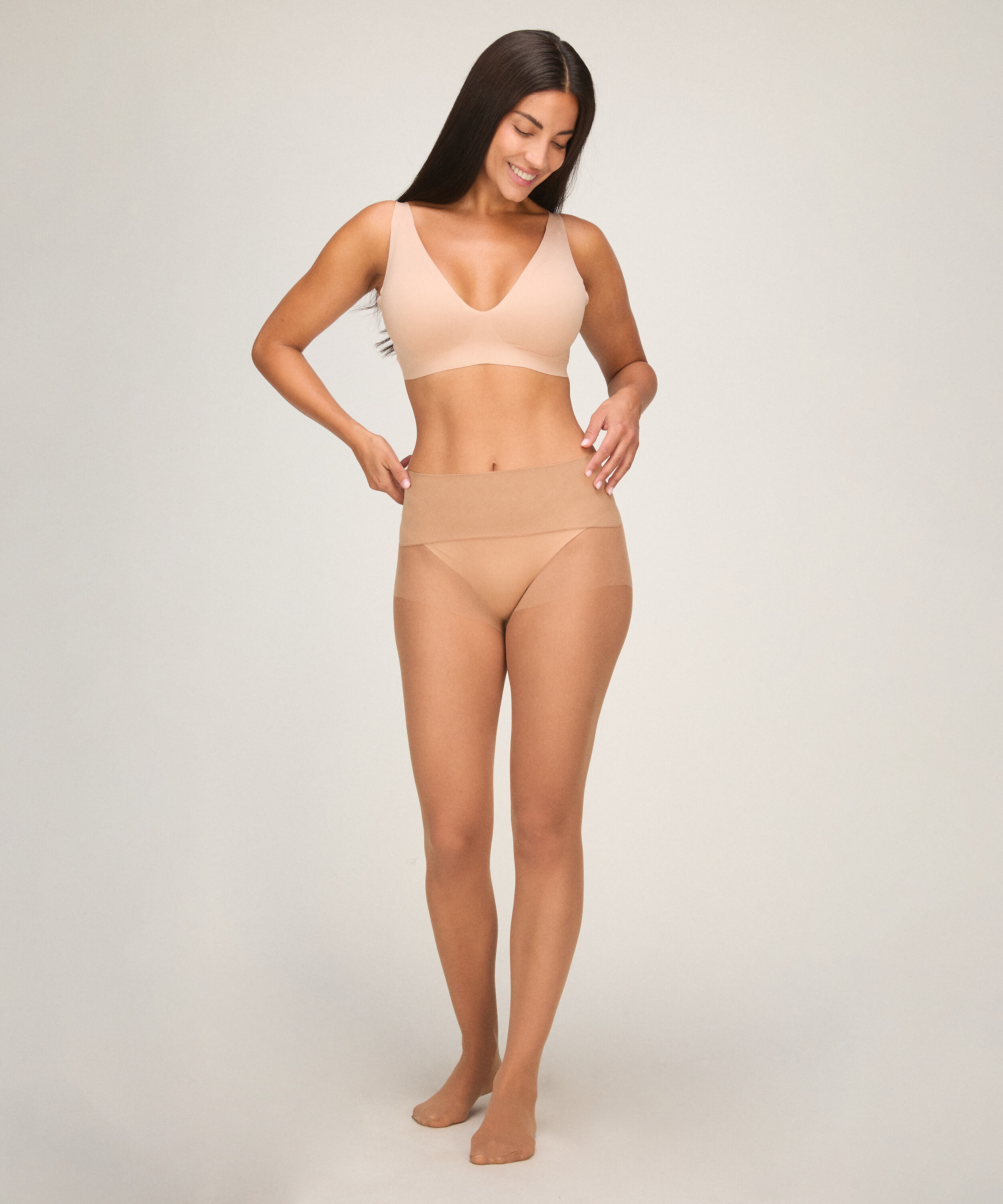 Tight 20 Denier Seamless Velvet Touch
