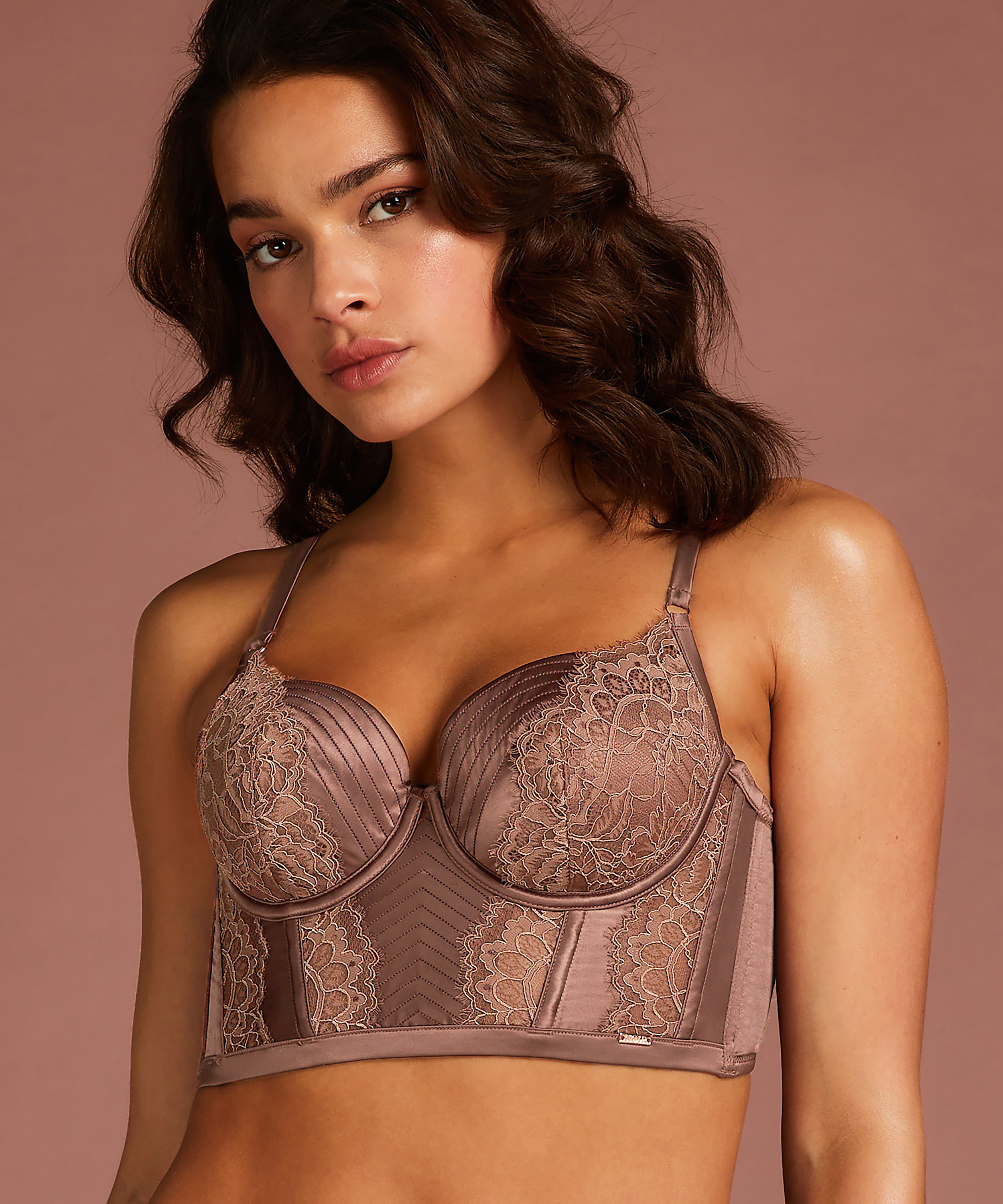 Soutien-gorge rembourré à armatures longline Zrika, Marron, main