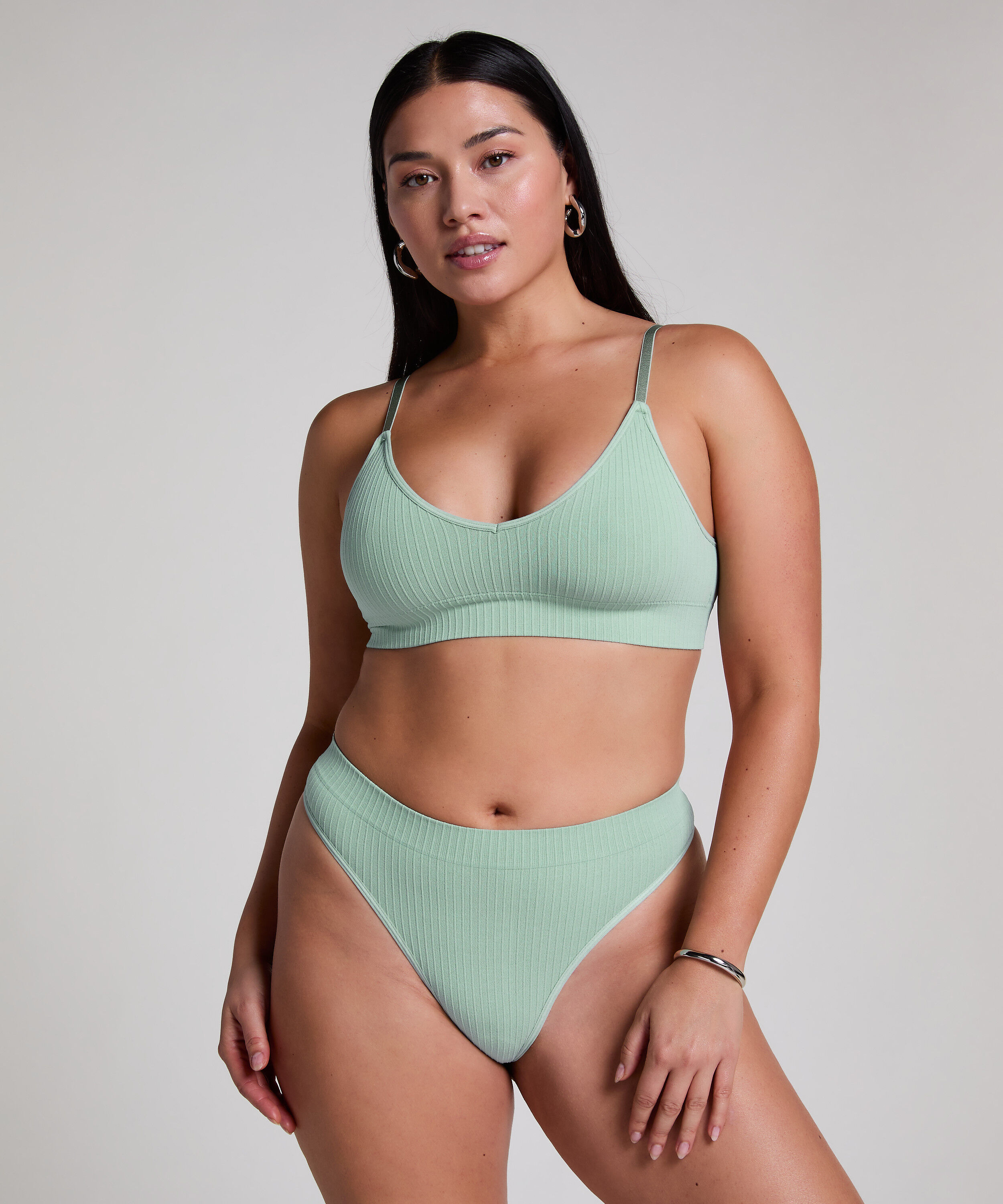 String &eacute;chancr&eacute; Dianne, Vert