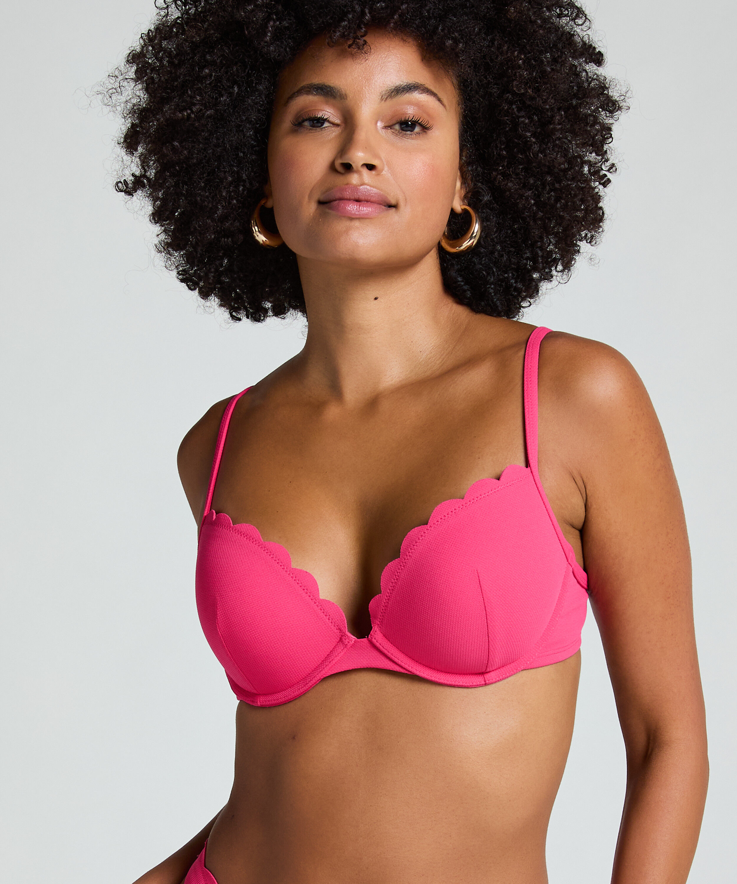 Haut de bikini à armatures à effet push-up préformé Scallop Taille A - E, Rose Haut de bikini à armatures à effet push-up préformé Scallop Taille A - E, Rose