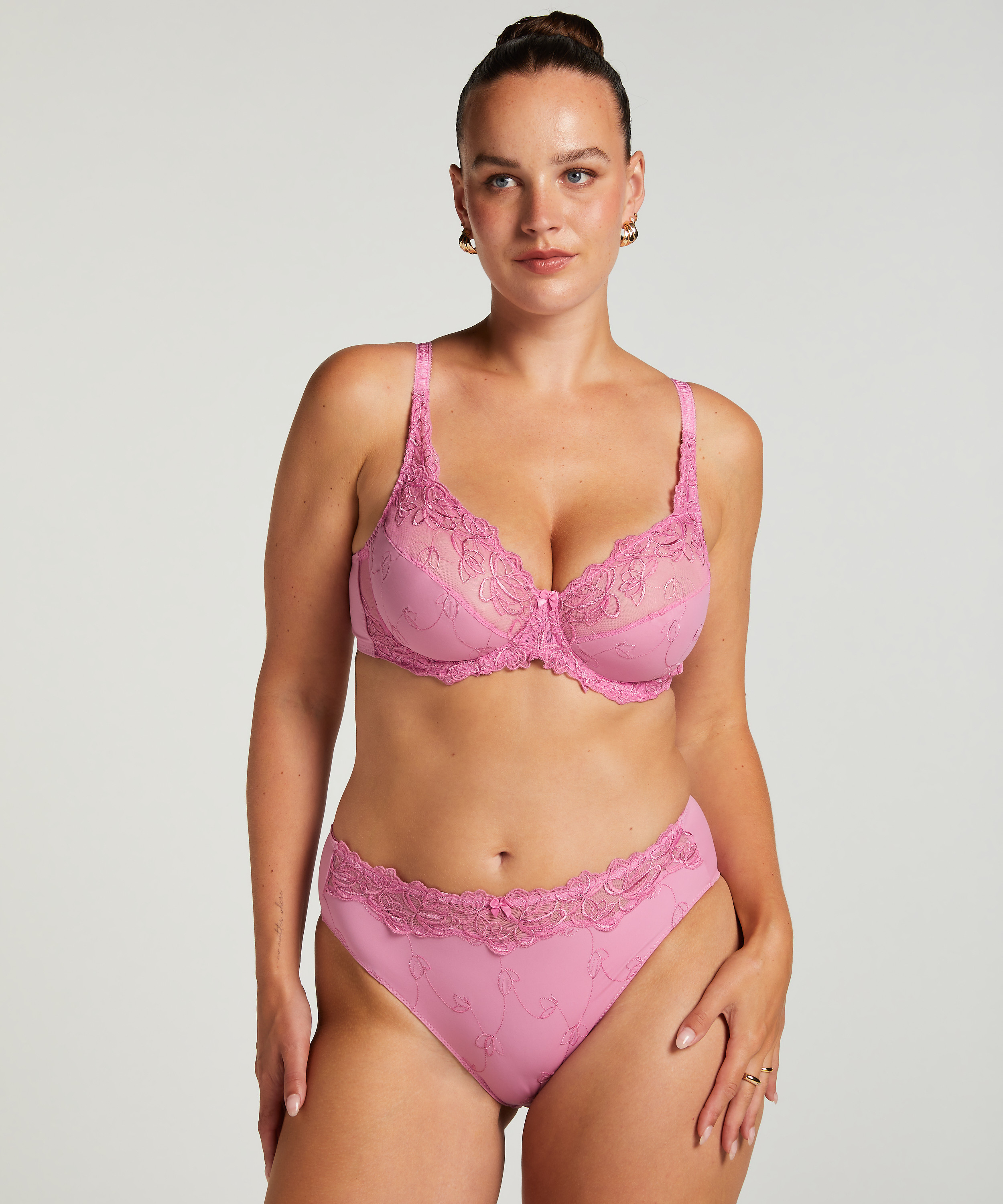 Soutien-gorge à armatures non-préformé Diva, Rose, main