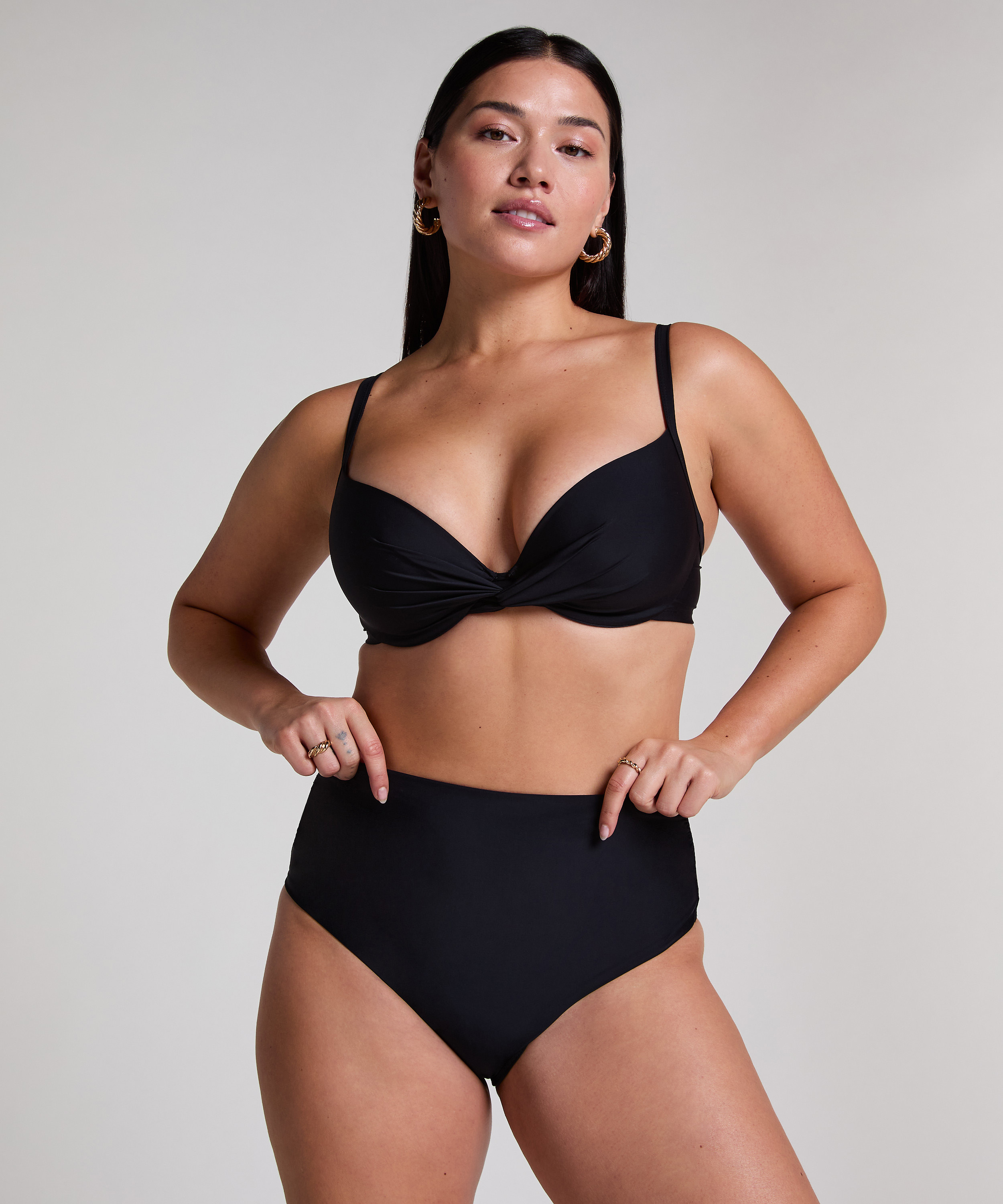 Bas de bikini taille haute Cheeky shaping Luna, Noir, main