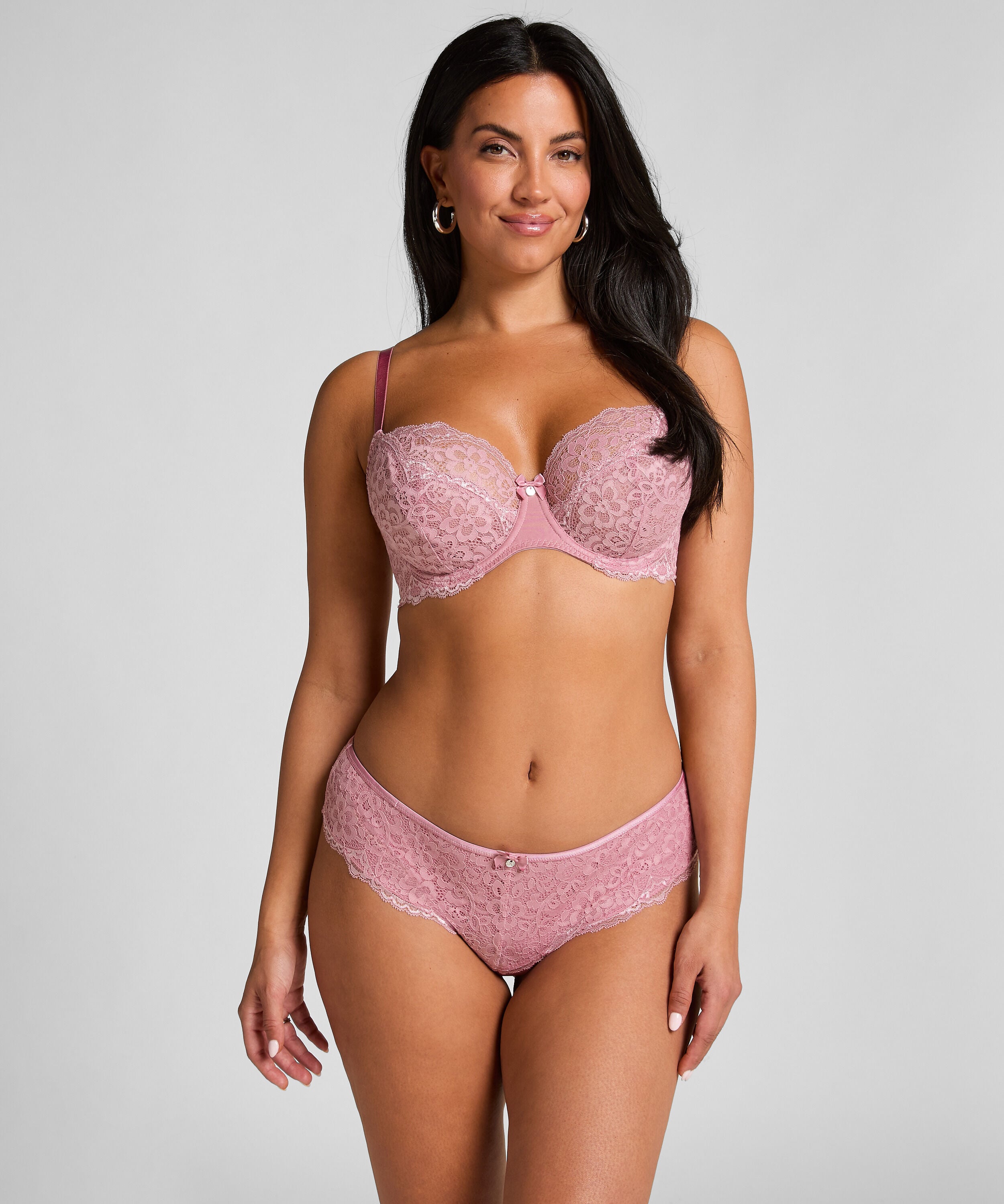 Brésilien Marine, Rose