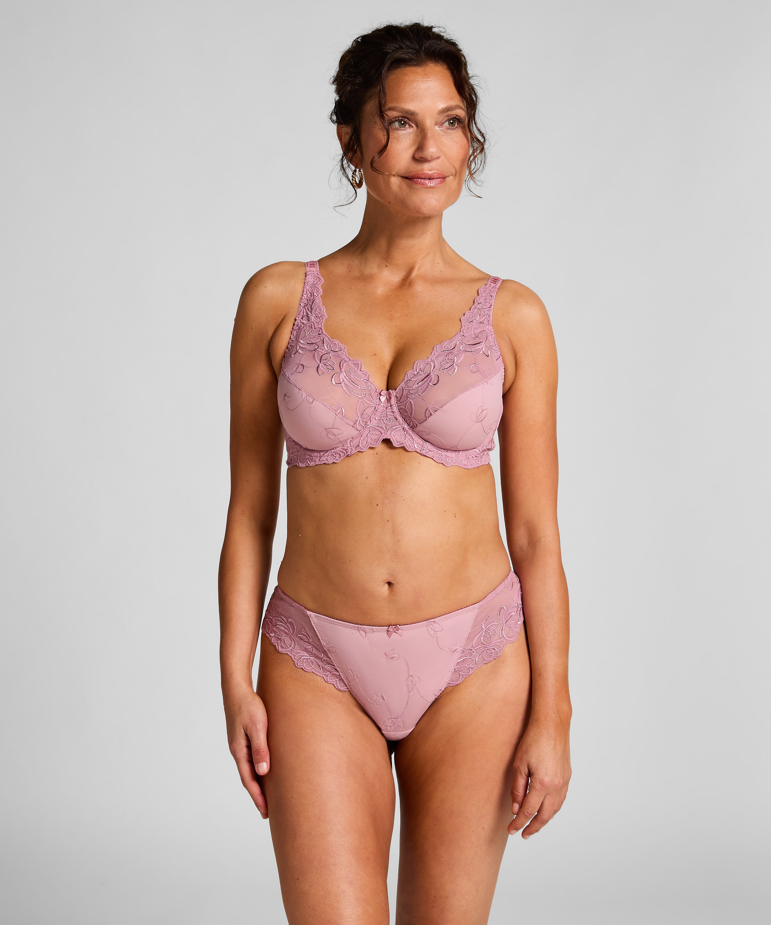 Soutien-gorge &agrave; armatures non-pr&eacute;form&eacute; Diva, Rose, main