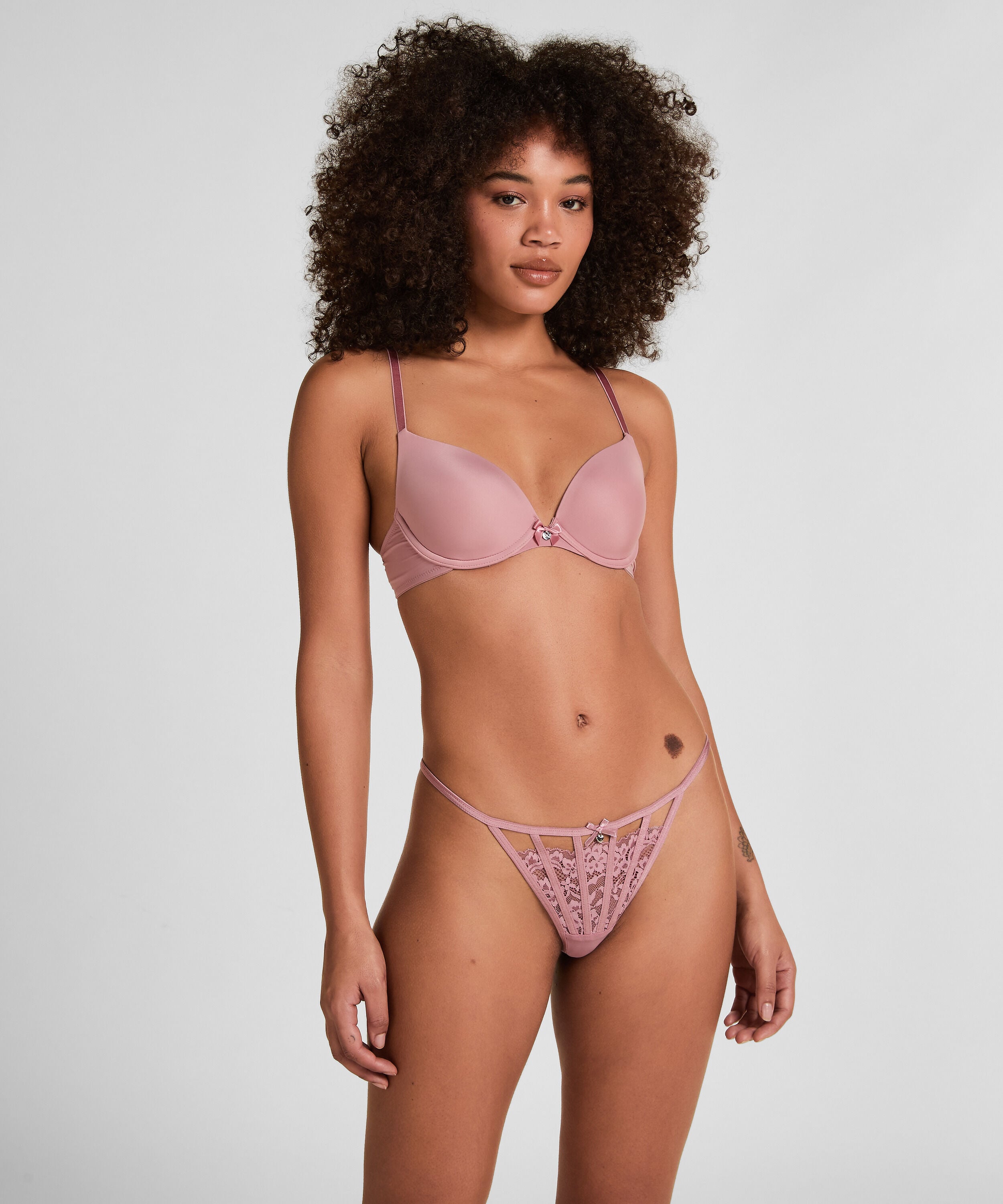 Tanga Maxime, Rose