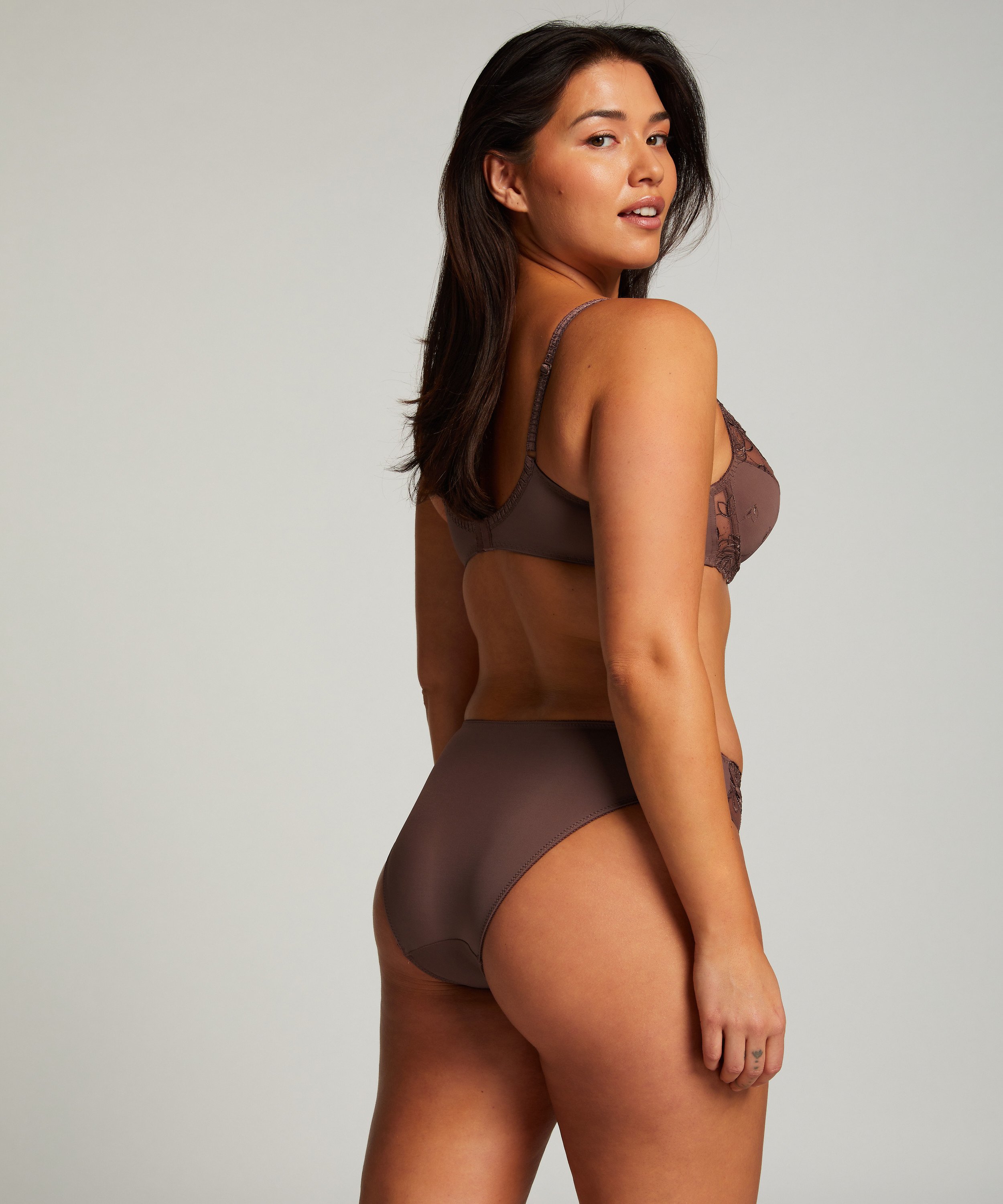 Soutien-gorge à armatures non-préformé Diva, Marron, main