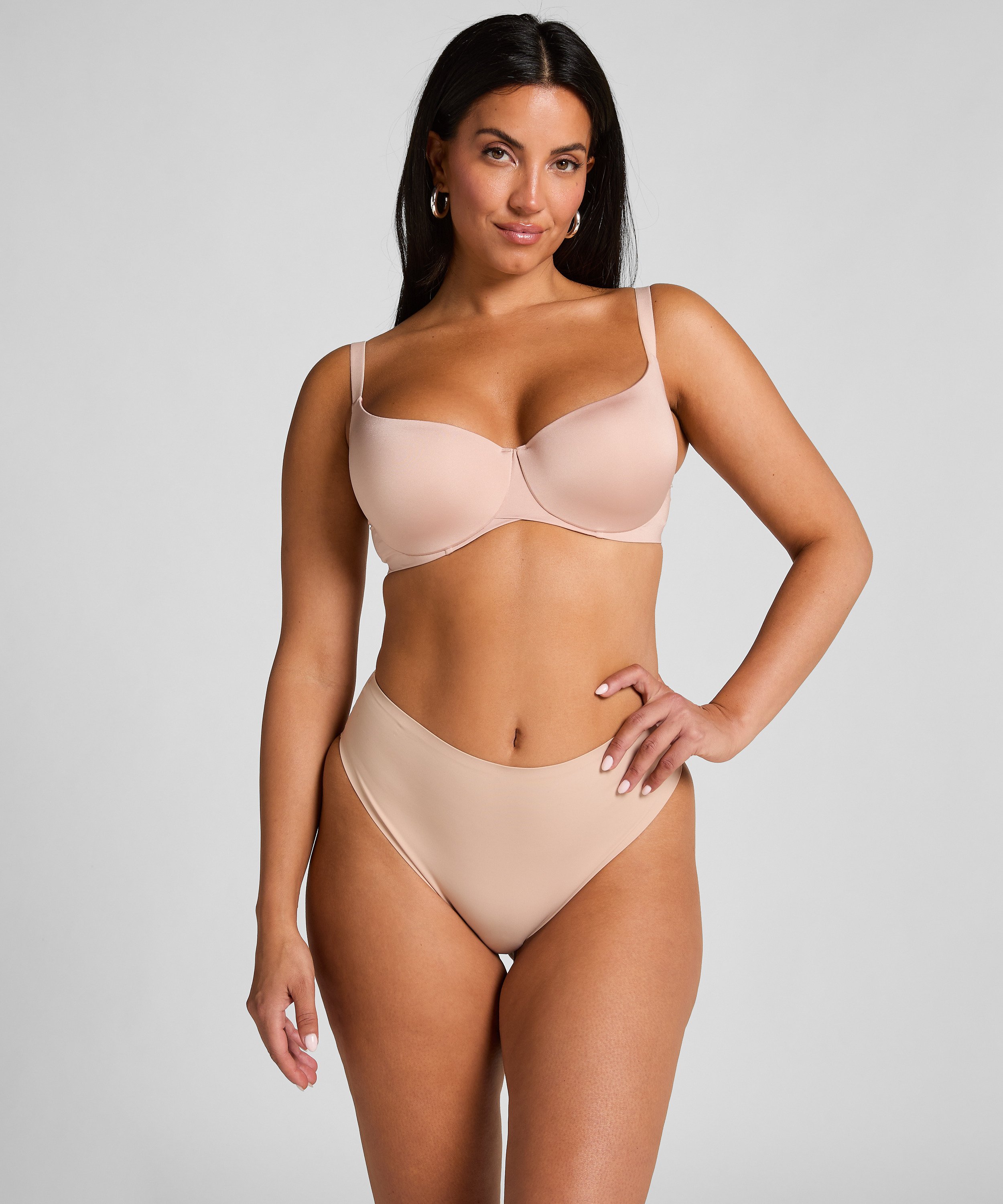 Soutien-gorge à armatures préformé Smooth, Beige, main