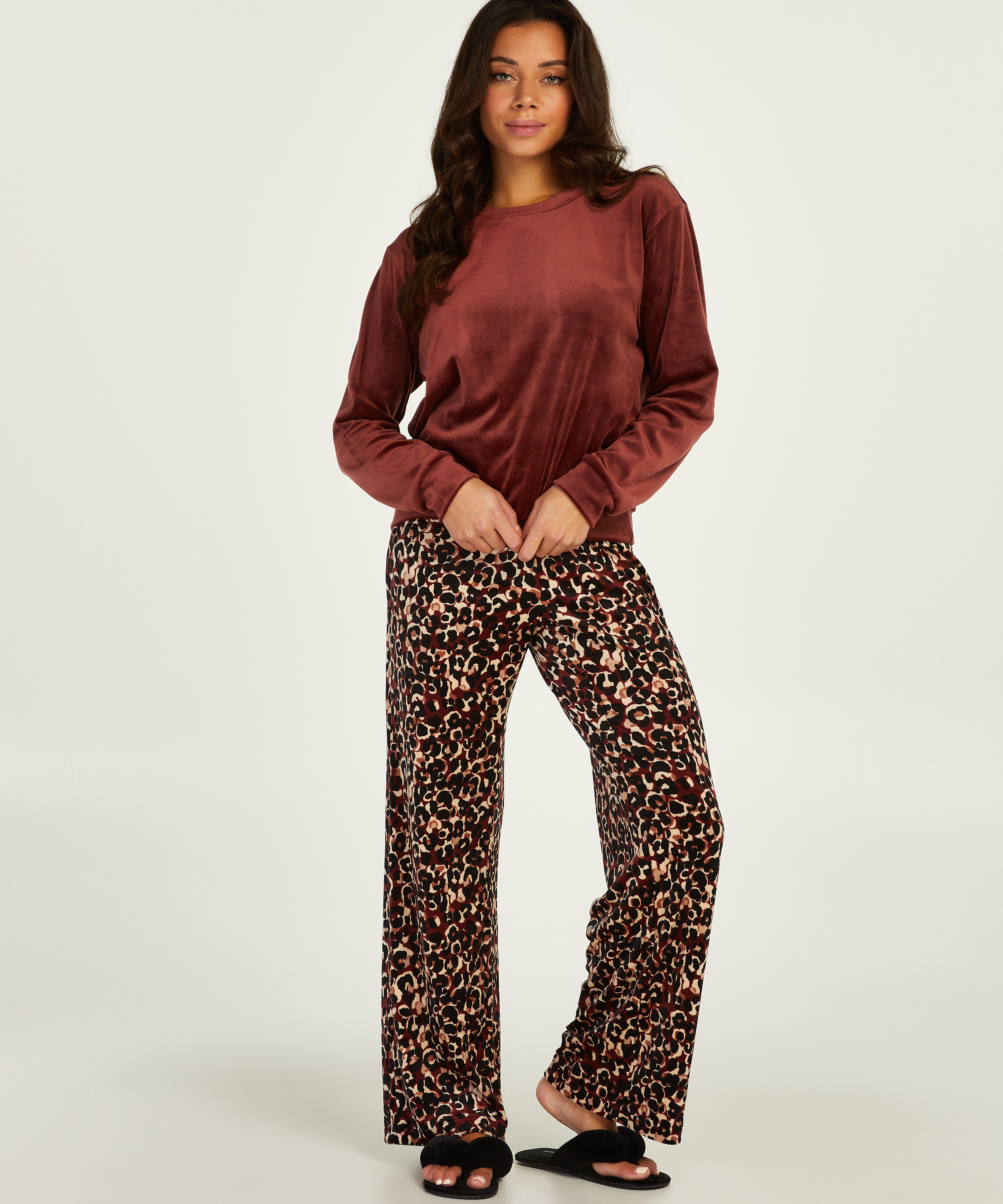 Ensemble de pyjama velours, marron, main