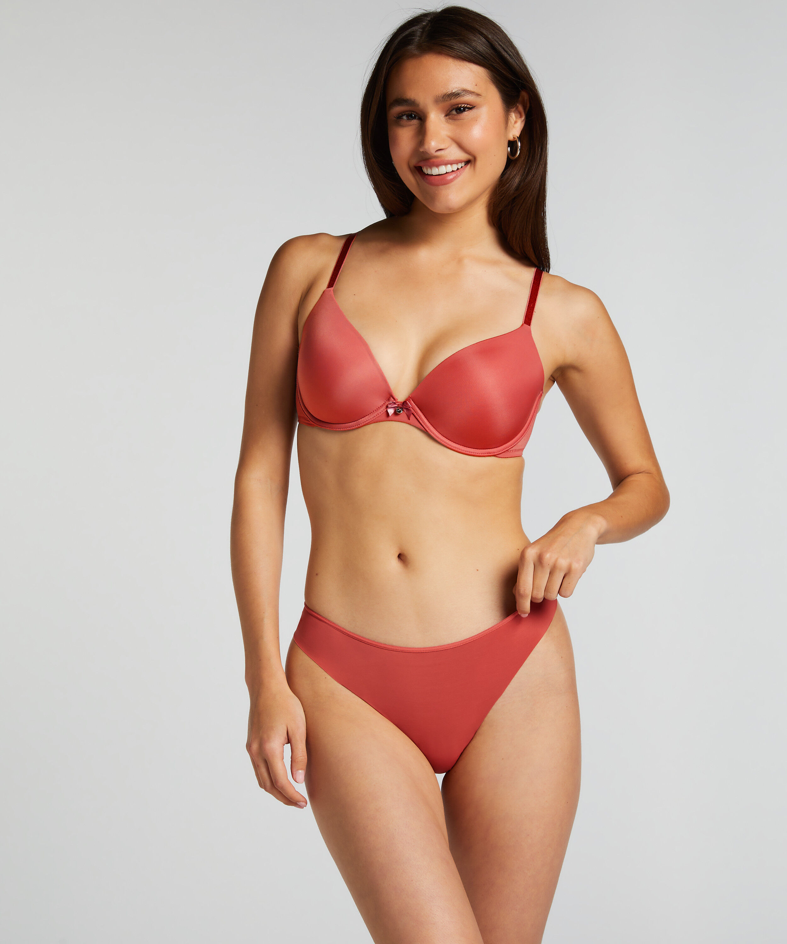 Invisible string Lace Back, Rouge