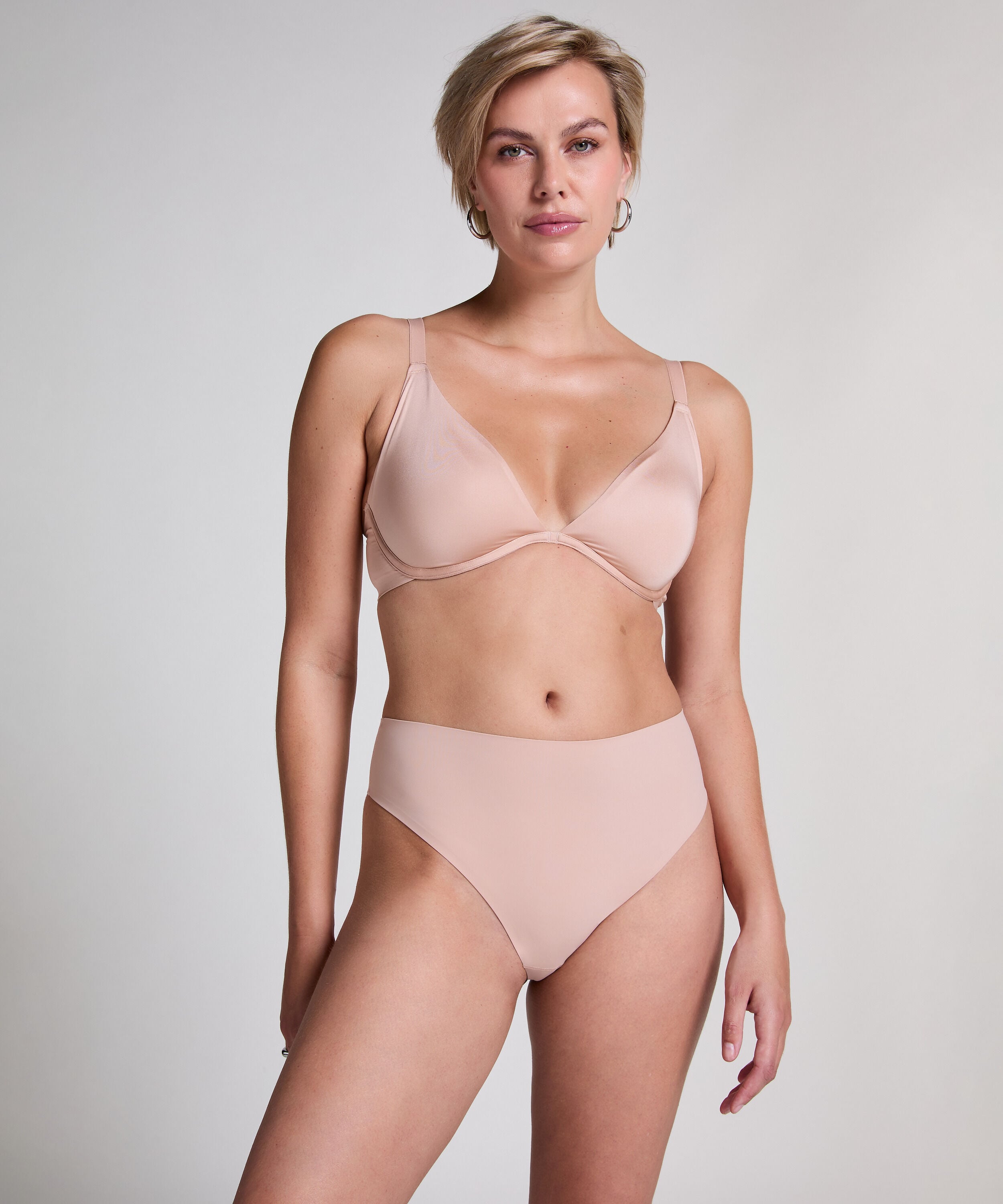 High Waisted Highleg Thong Smooth, Beige