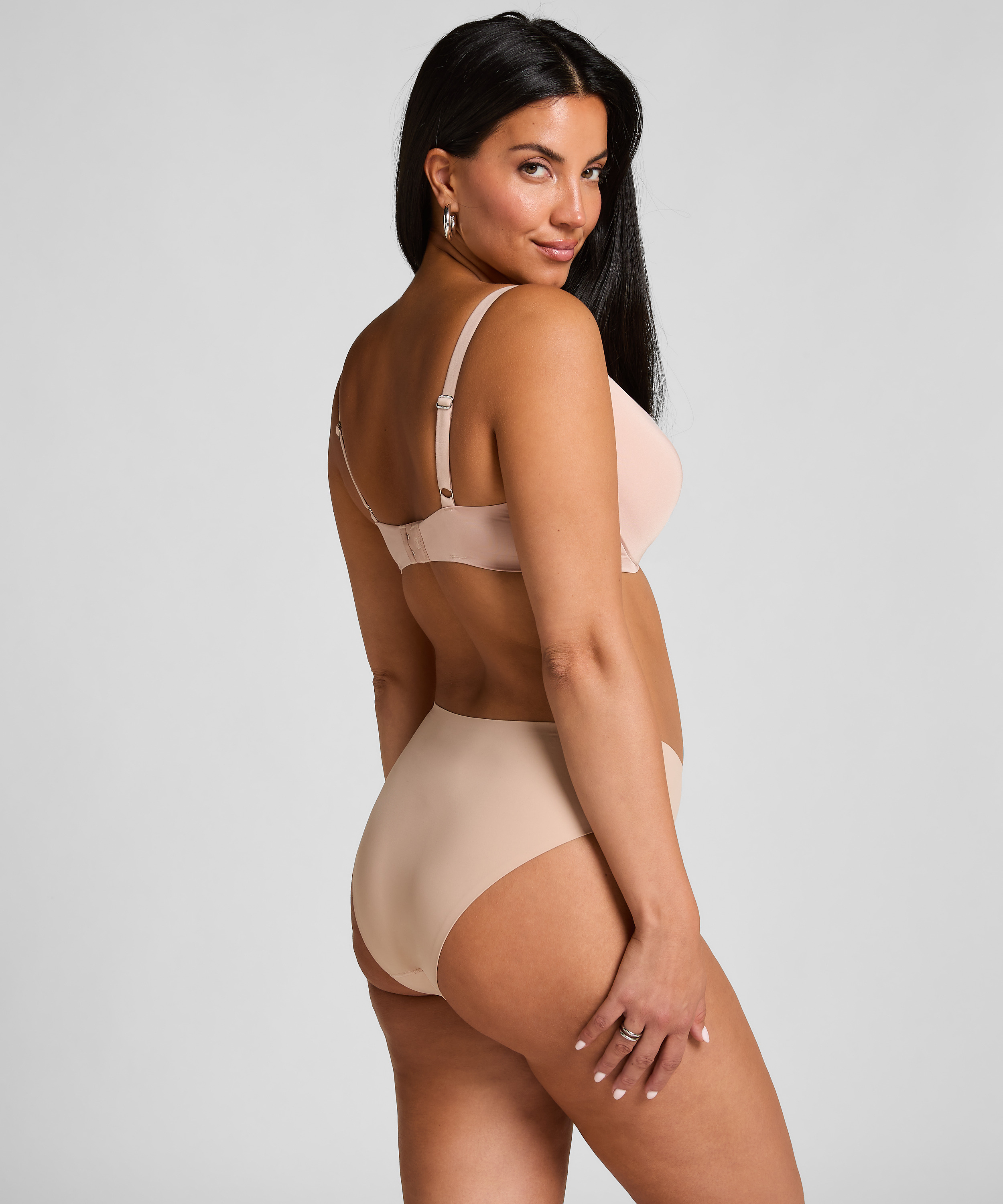 Soutien-gorge à armatures préformé Smooth, Beige, main