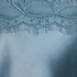 Nuisette en dentelle de soie, Bleu