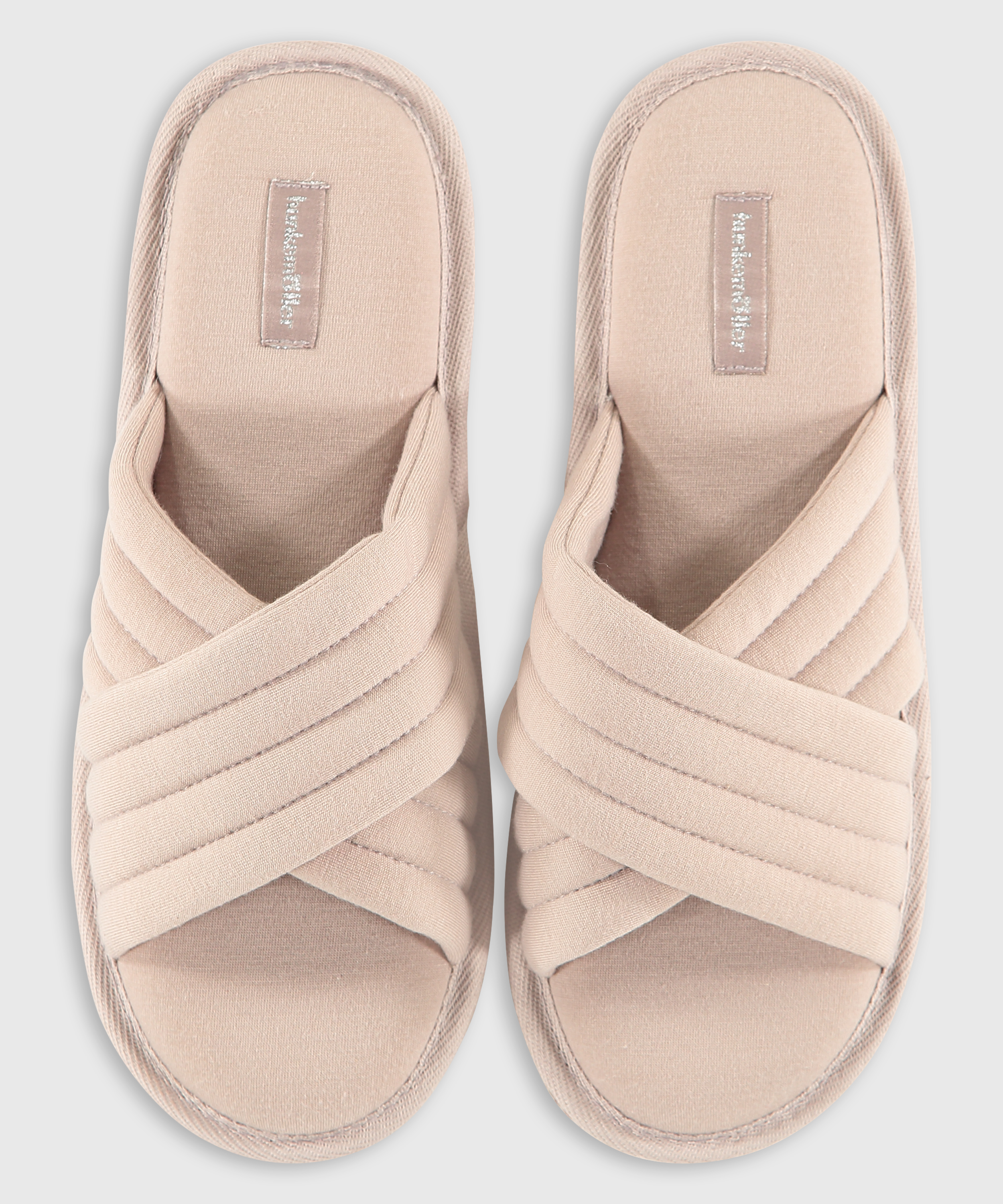 Tongs Mani, Rose, main