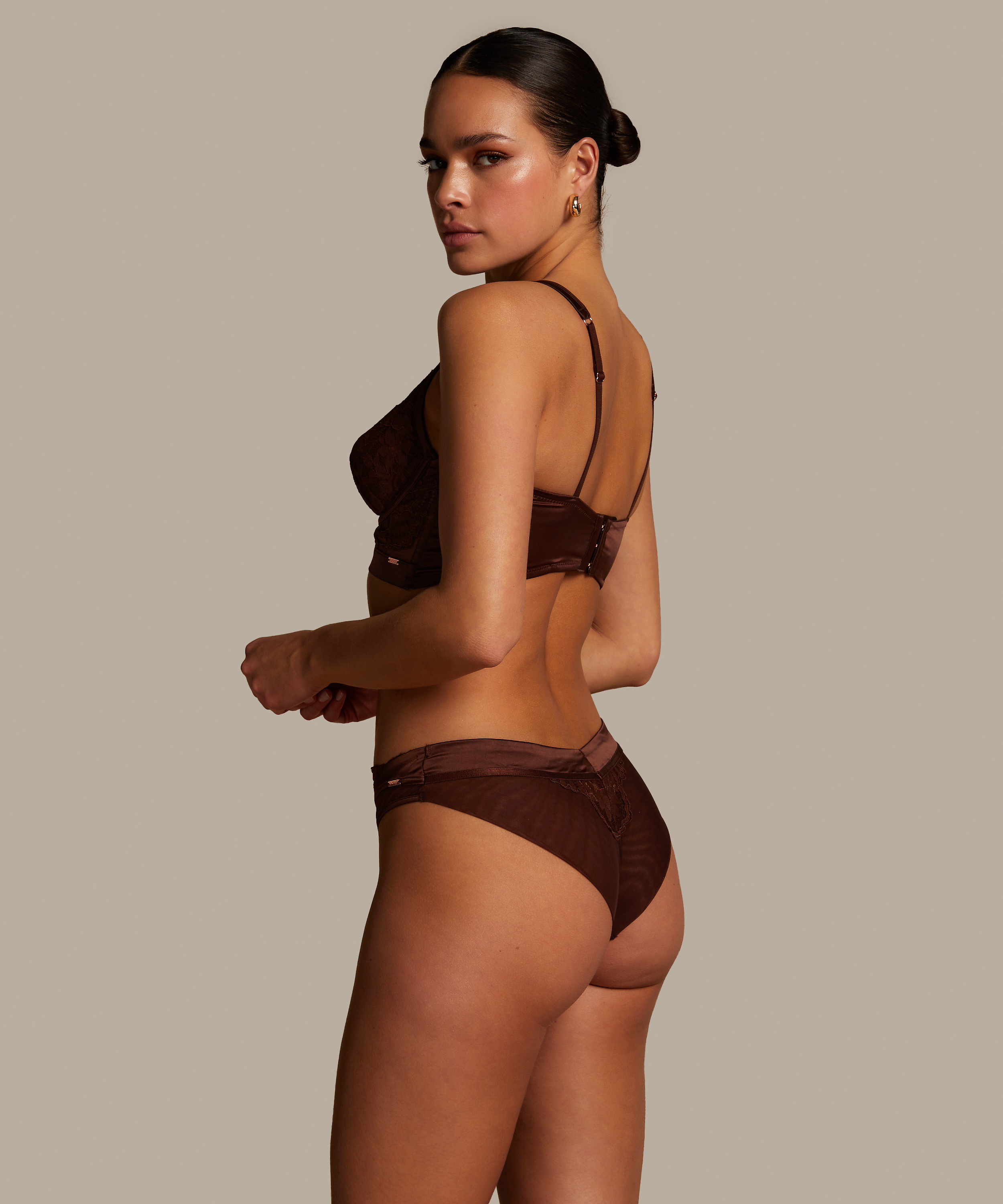 Slip brésilien Indigo, marron, main