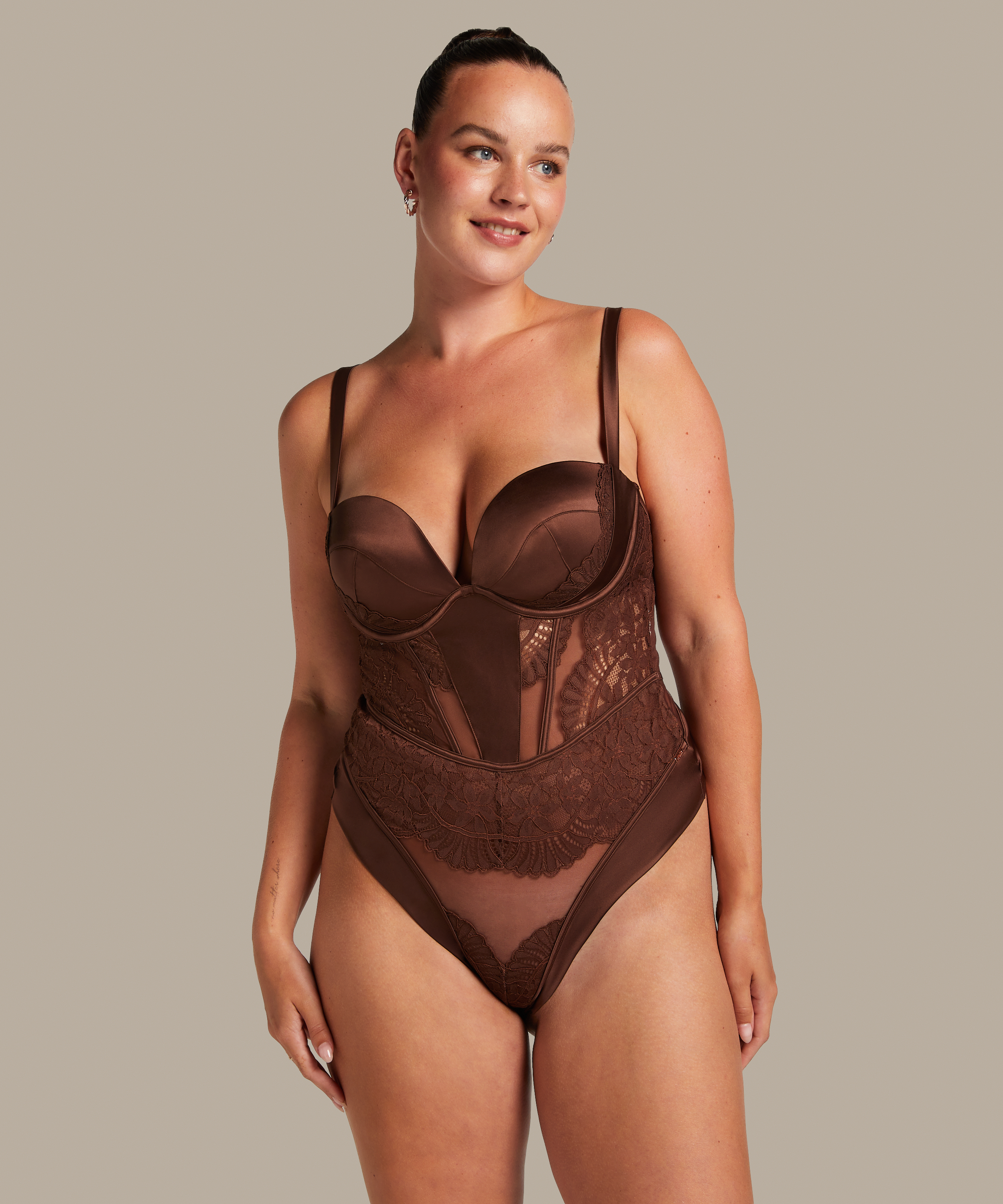 Body Indigo, Marron, main