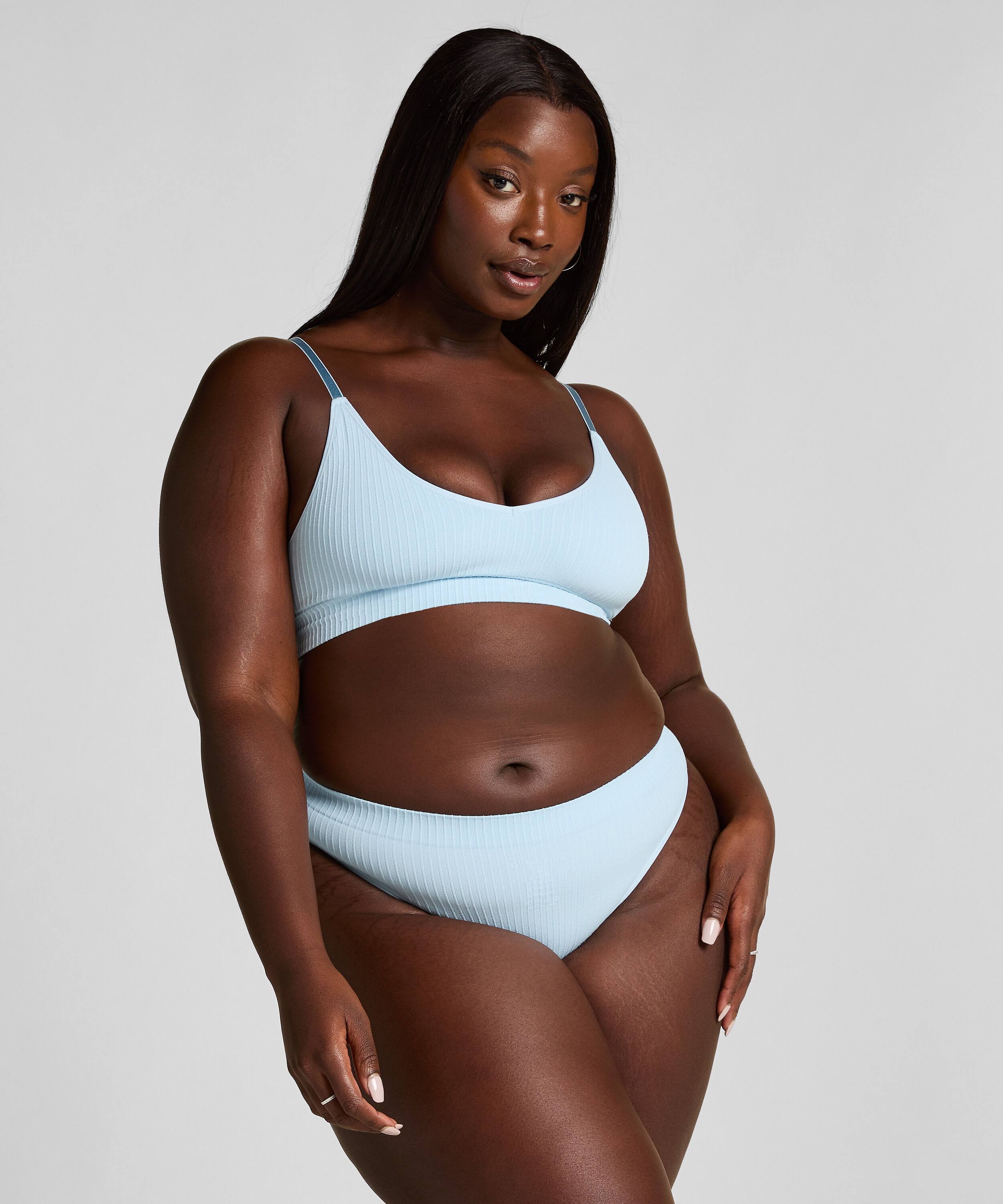 String &eacute;chancr&eacute; Dianne, Bleu