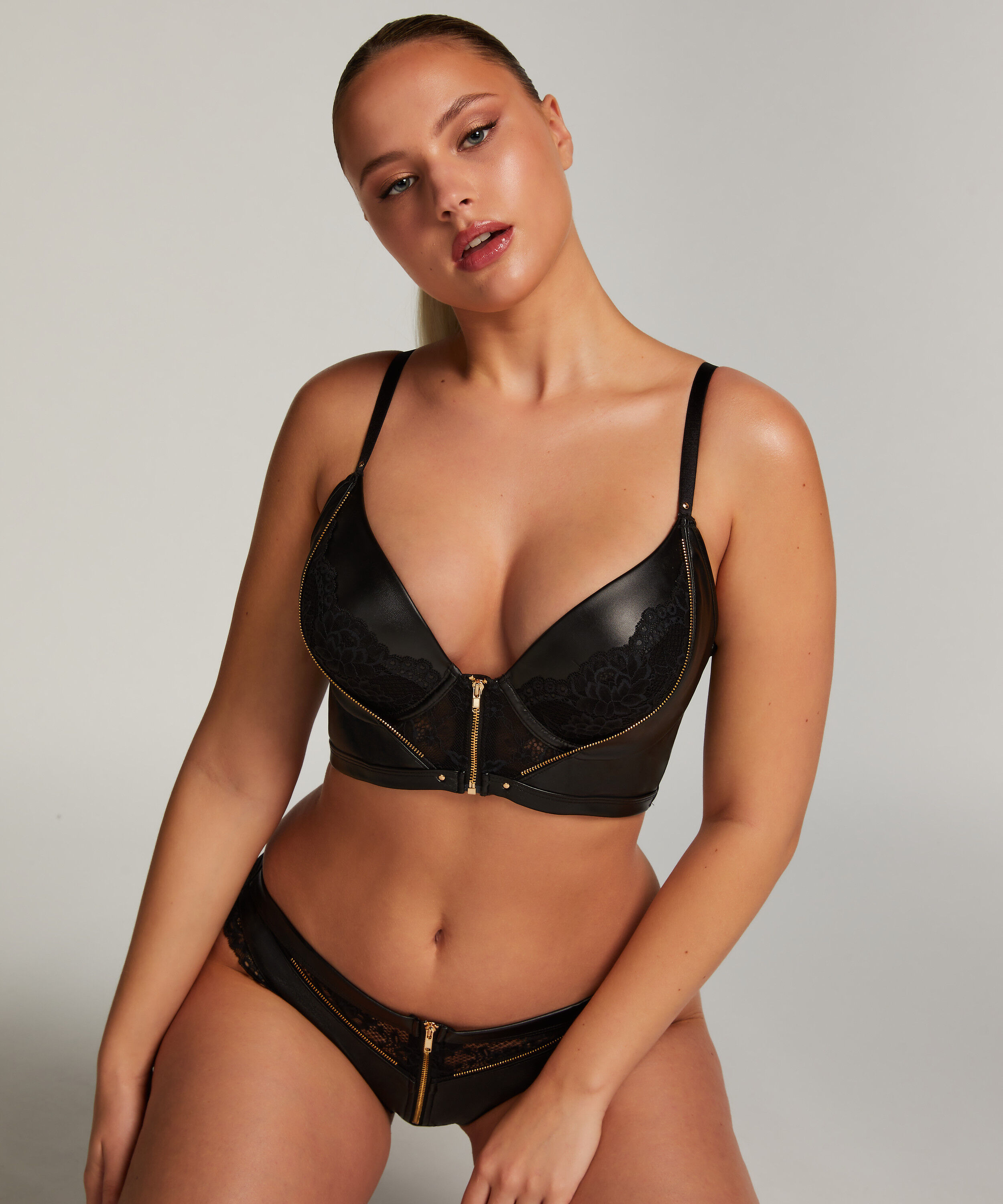 Soutien-gorge à armatures push-up préformé longline Talia, Noir Soutien-gorge à armatures push-up préformé longline Talia, Noir