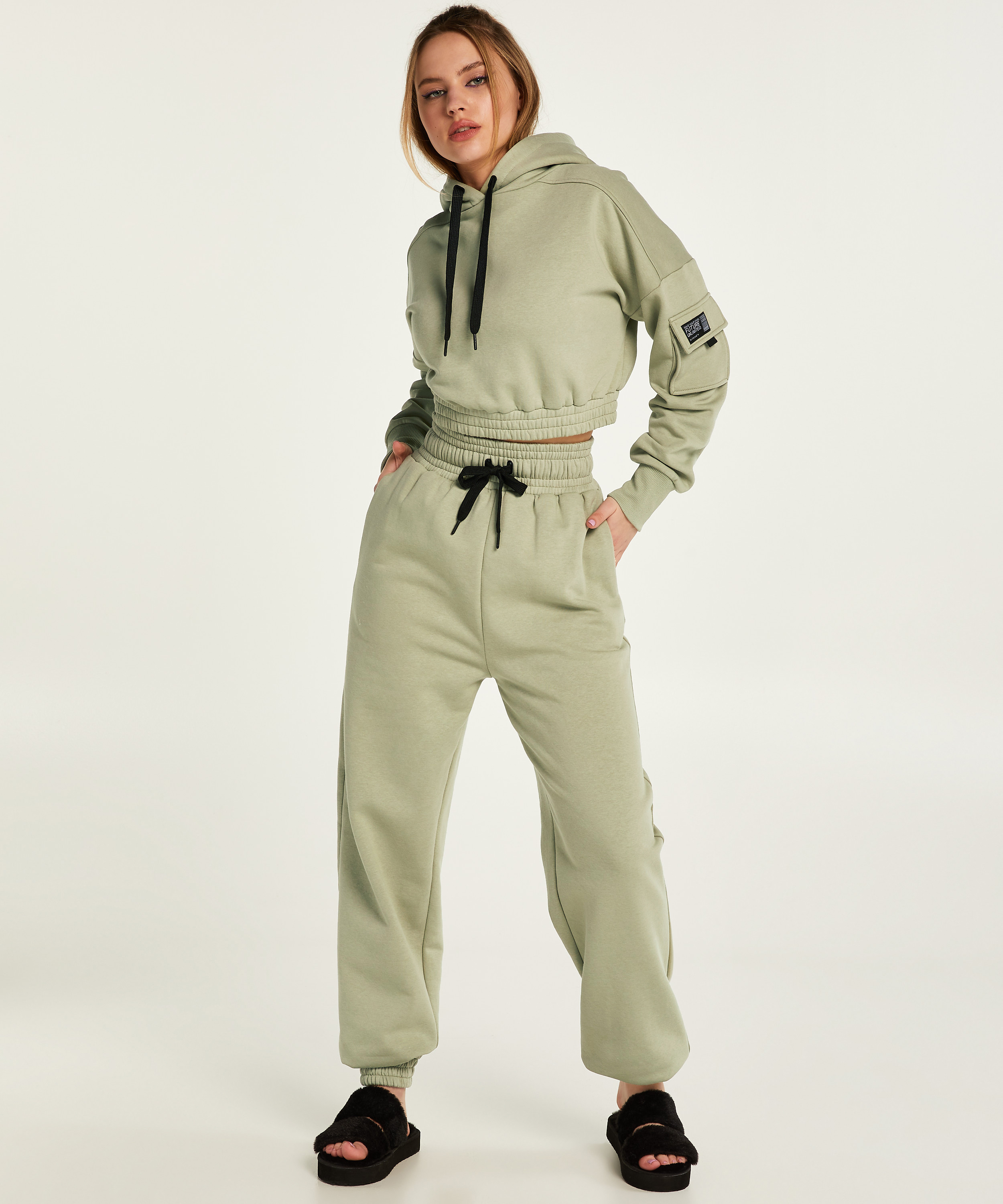 Sweat à capuche court Kim Petras, Vert, main