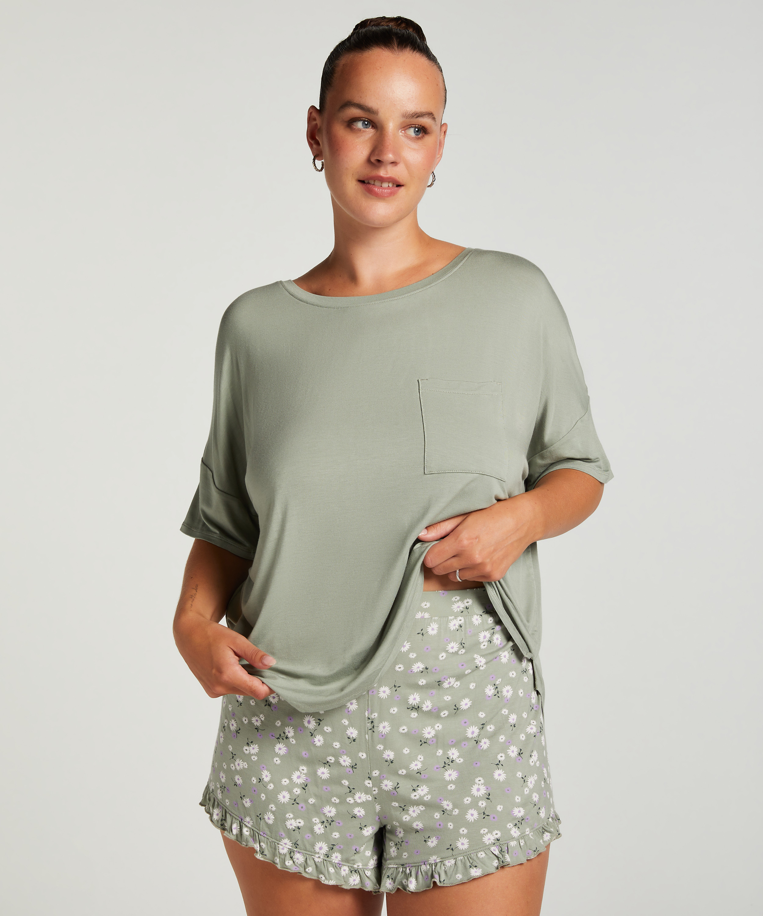 Ensemble de pyjama, Vert, main