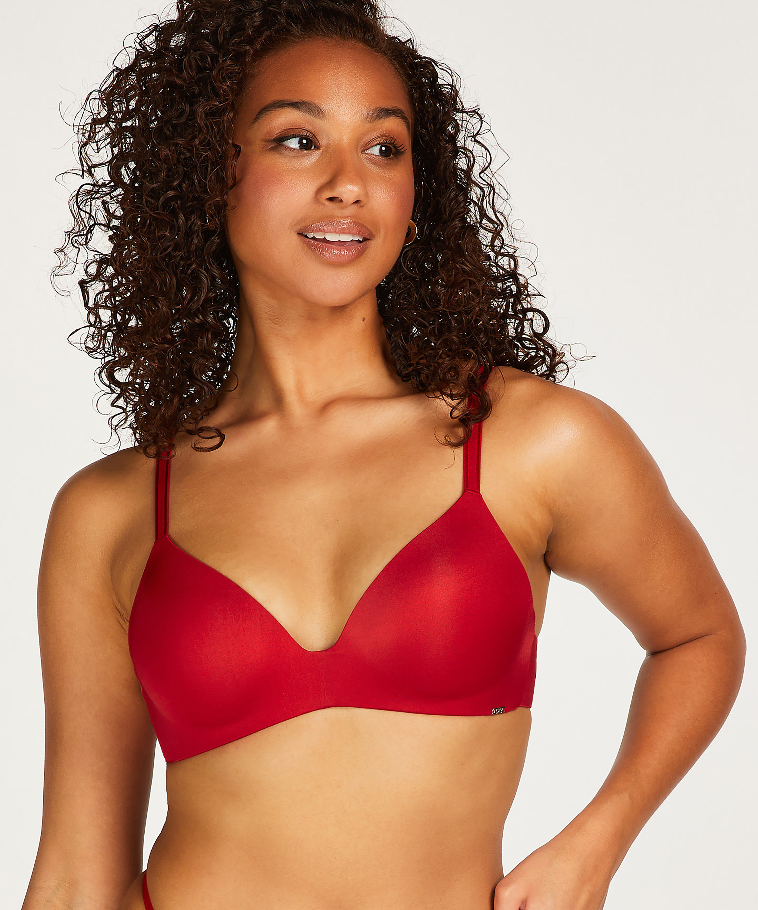 Soutien-gorge préformé sans armatures Mona, Rouge, main