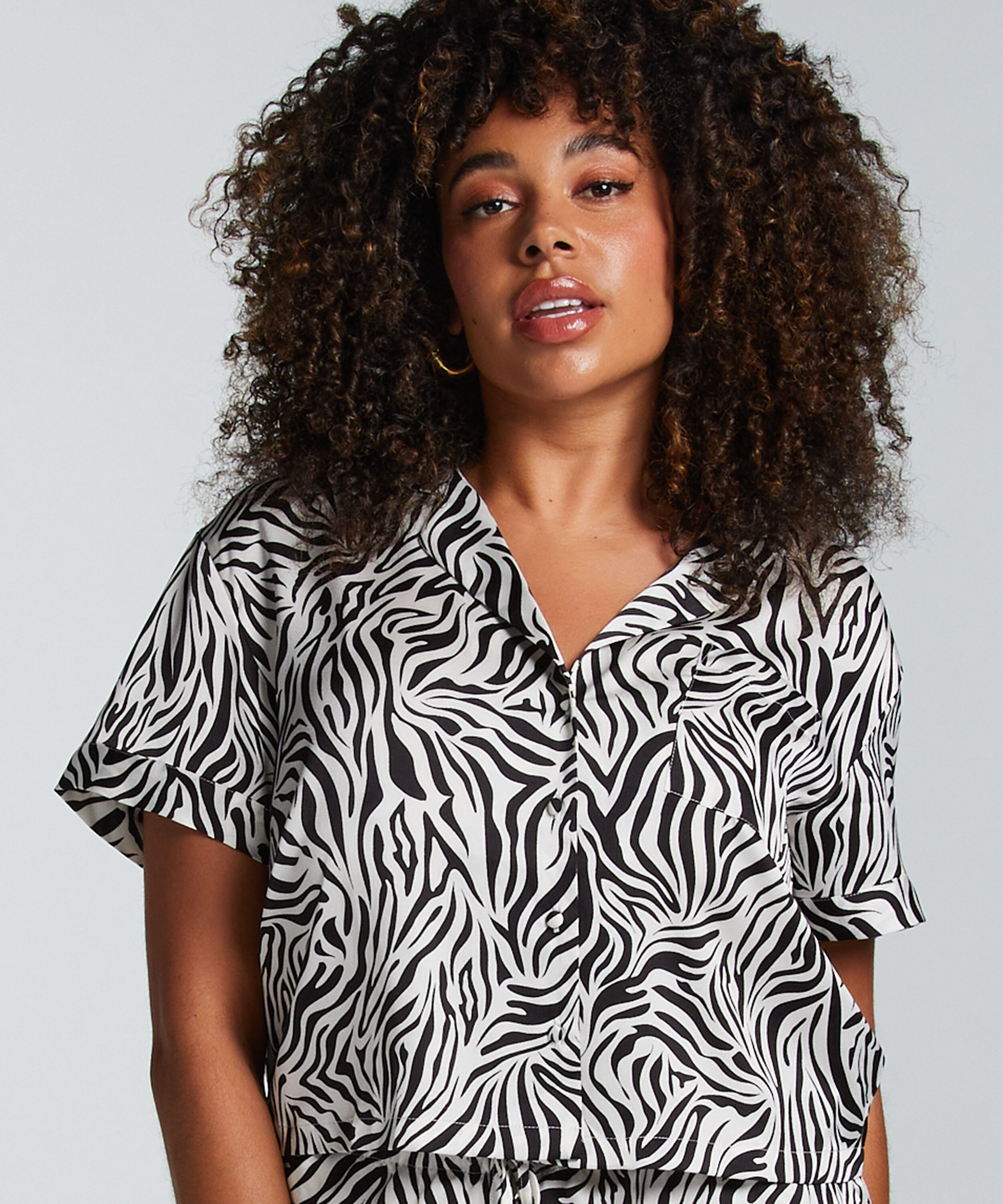 Veste à manches courtes en satin, Blanc