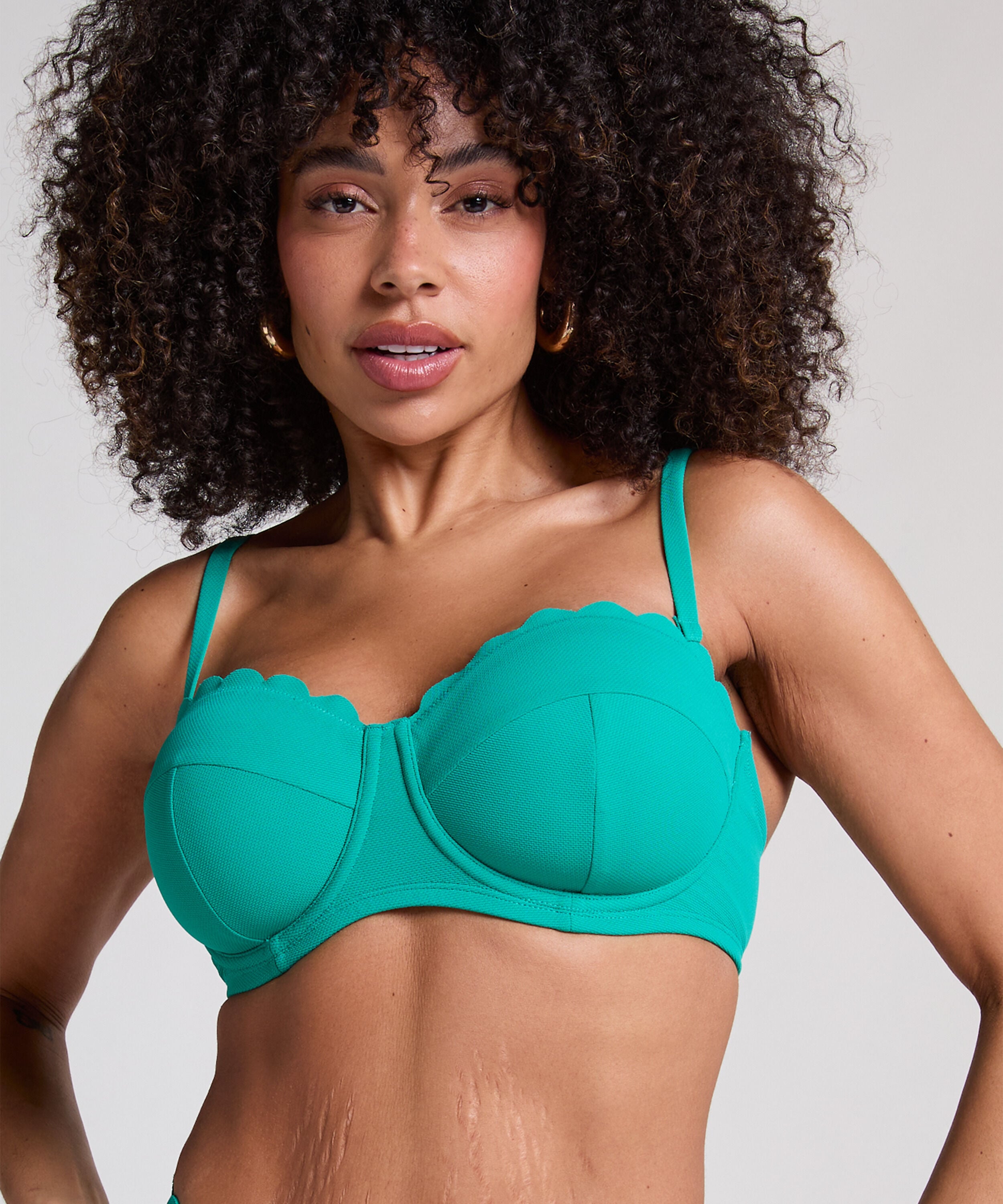 Haut de bikini sans bretelles préformé à armatures Scallop Taille E +