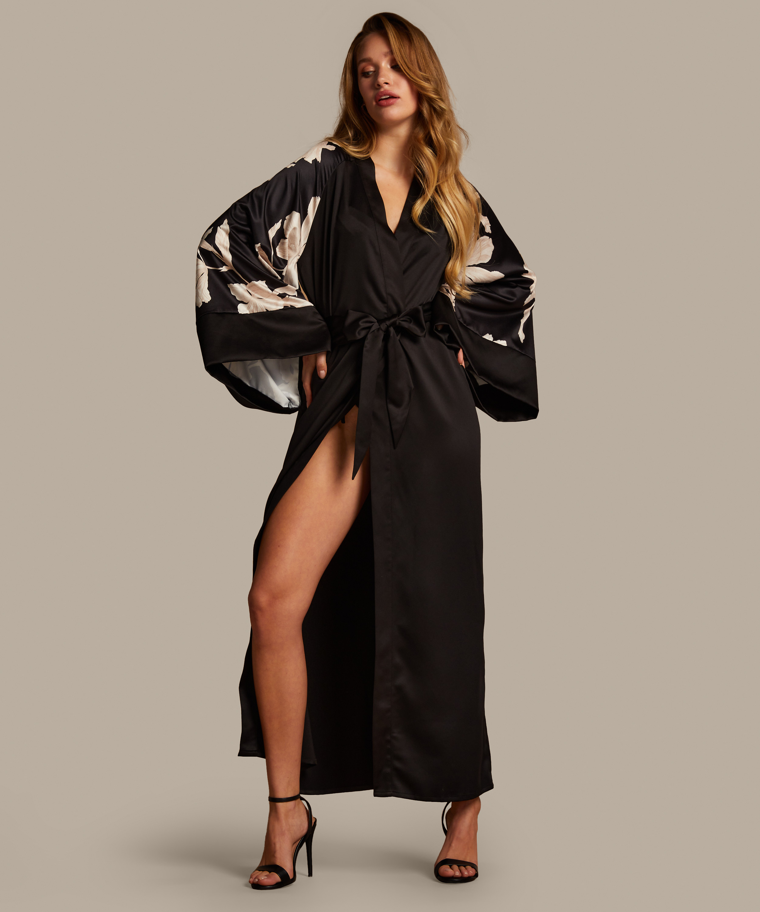 Kimono Satin Bloom, Noir, main