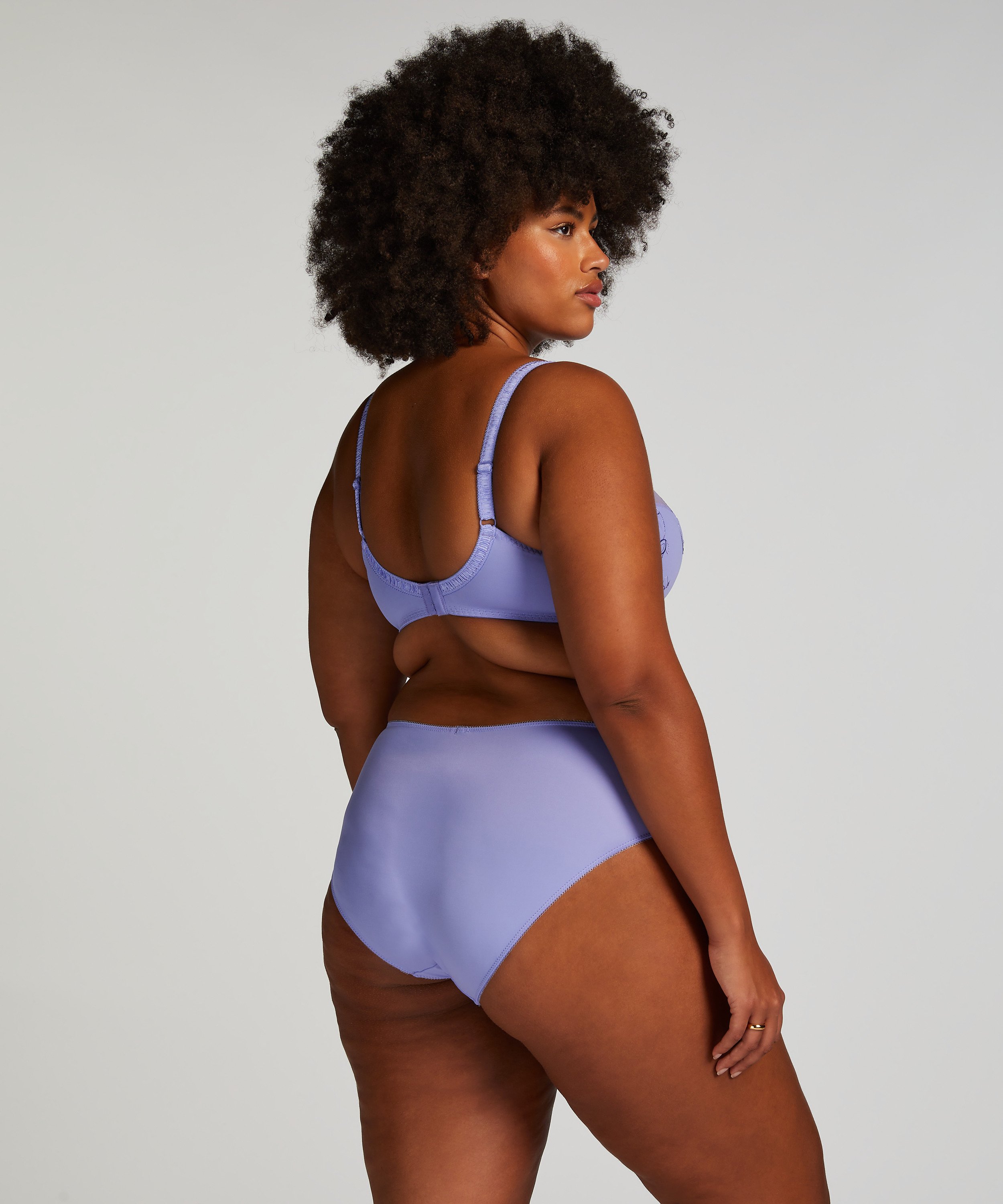 Soutien-gorge à armatures non-préformé Diva, Violet, main