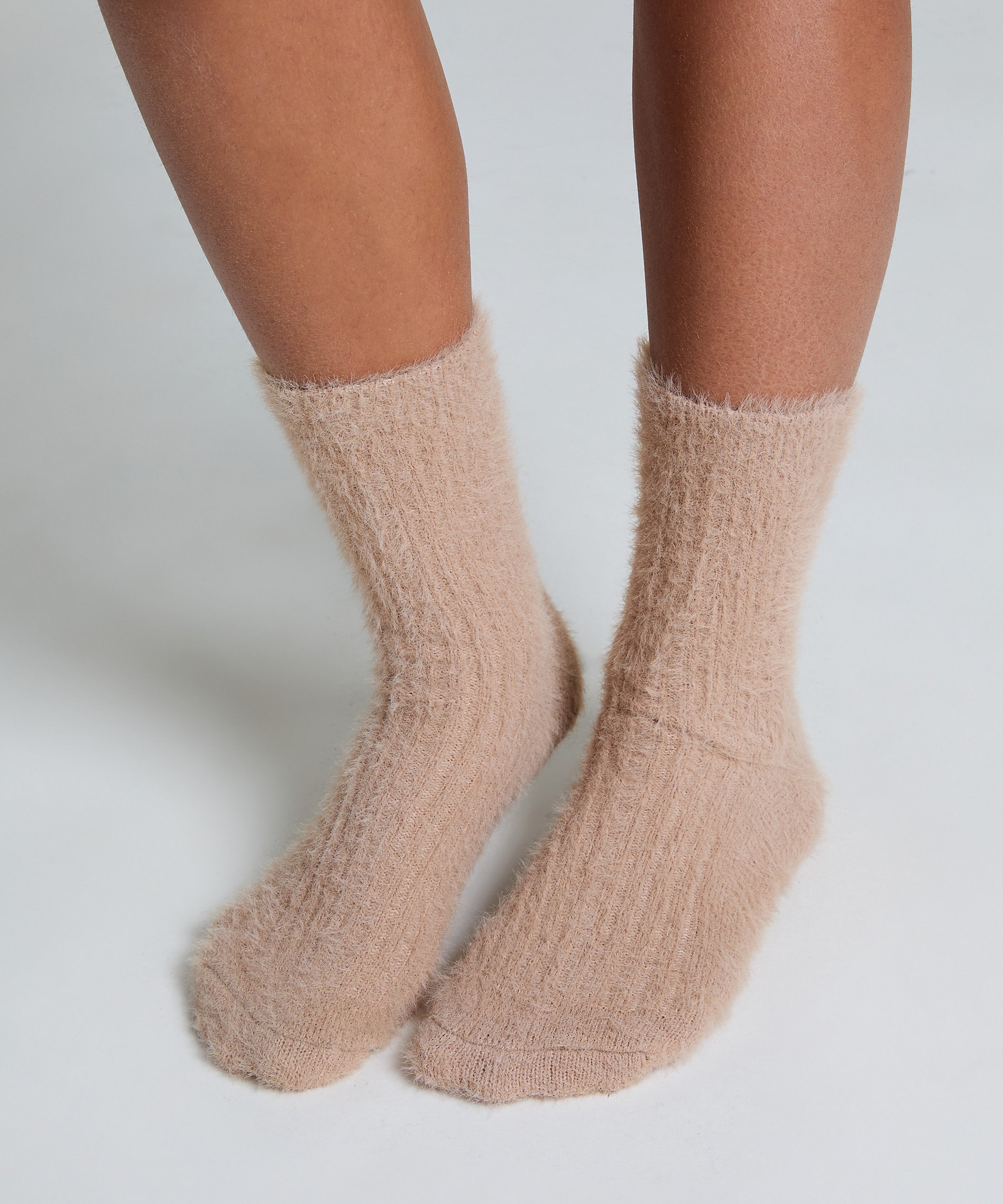 Chaussettes duveteuses Liv, Beige, main