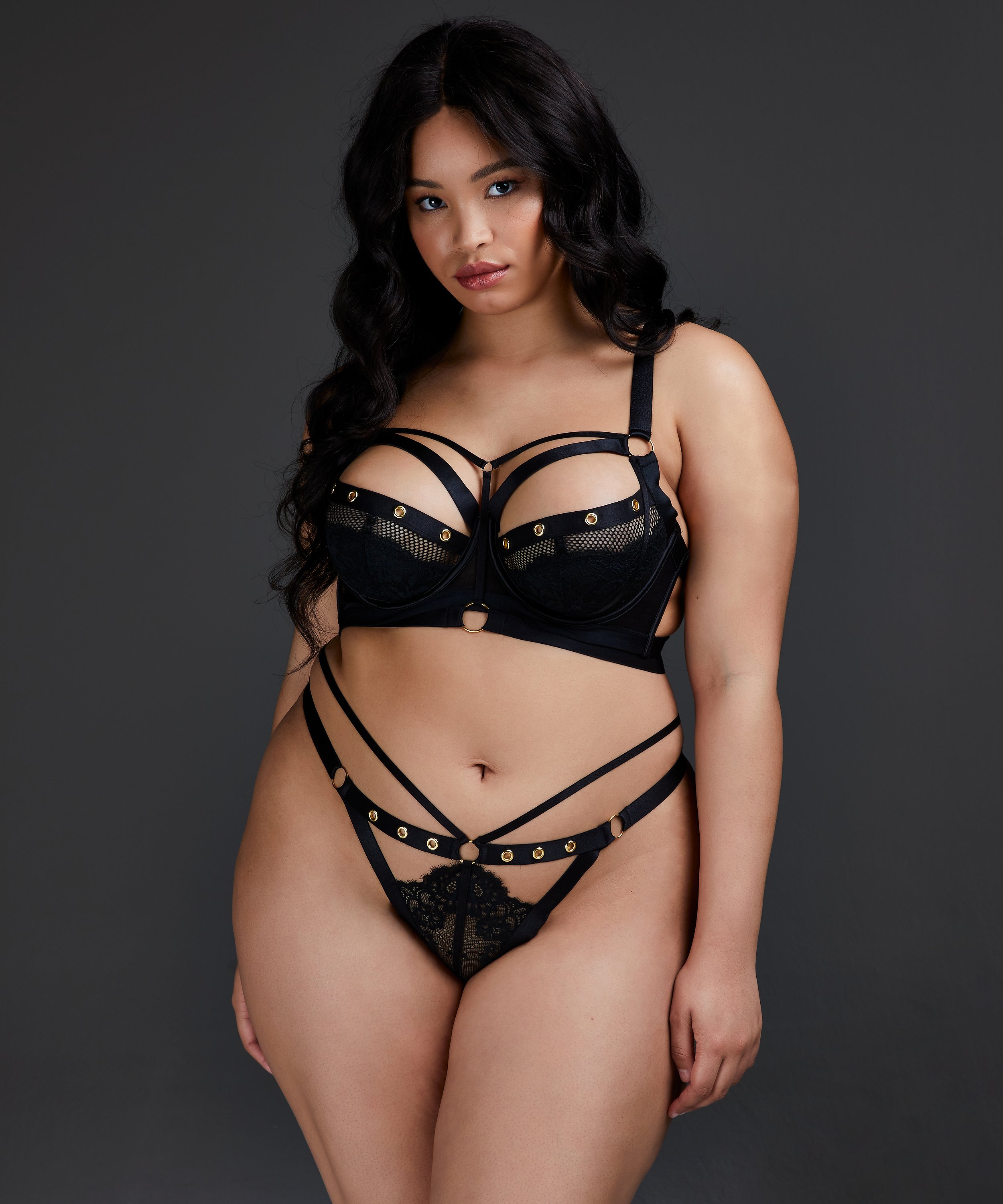 Soutien-gorge à armatures non rembourré longline Sadie, Noir, main