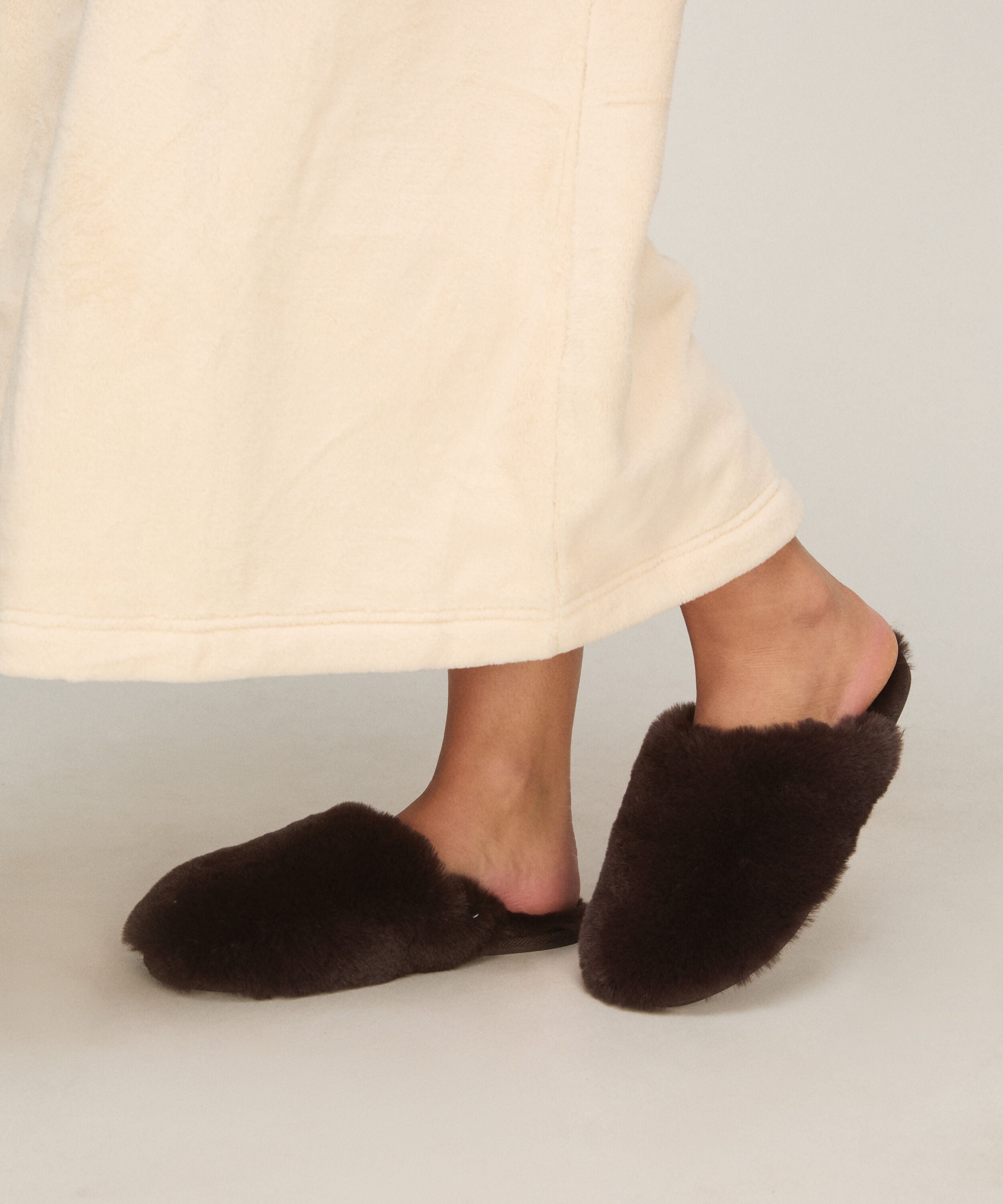 Chaussons Faux Fur, Marron