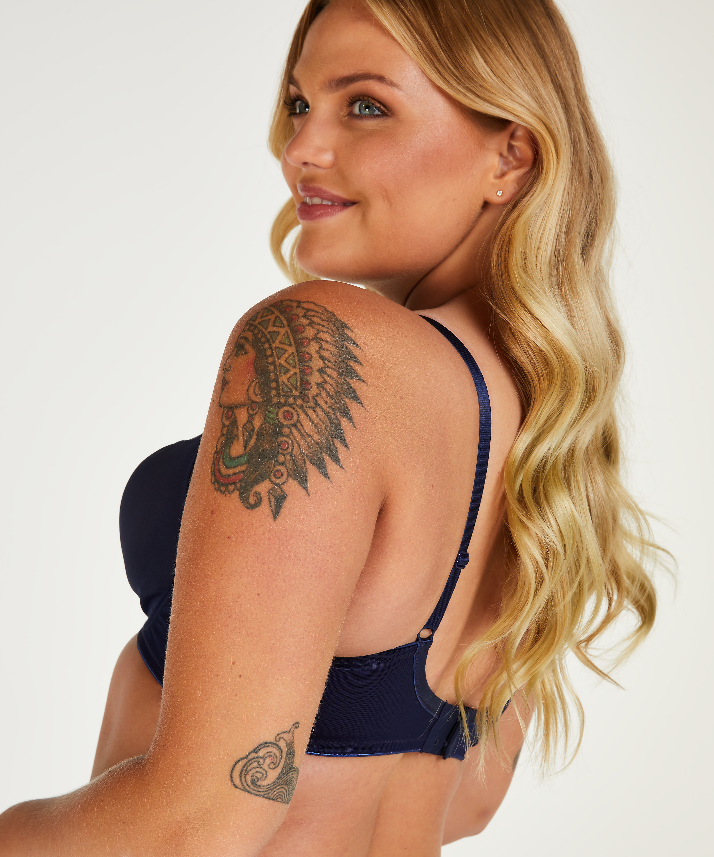 Soutien-gorge à armatures non-préformé minimiseur Nina, Bleu, main