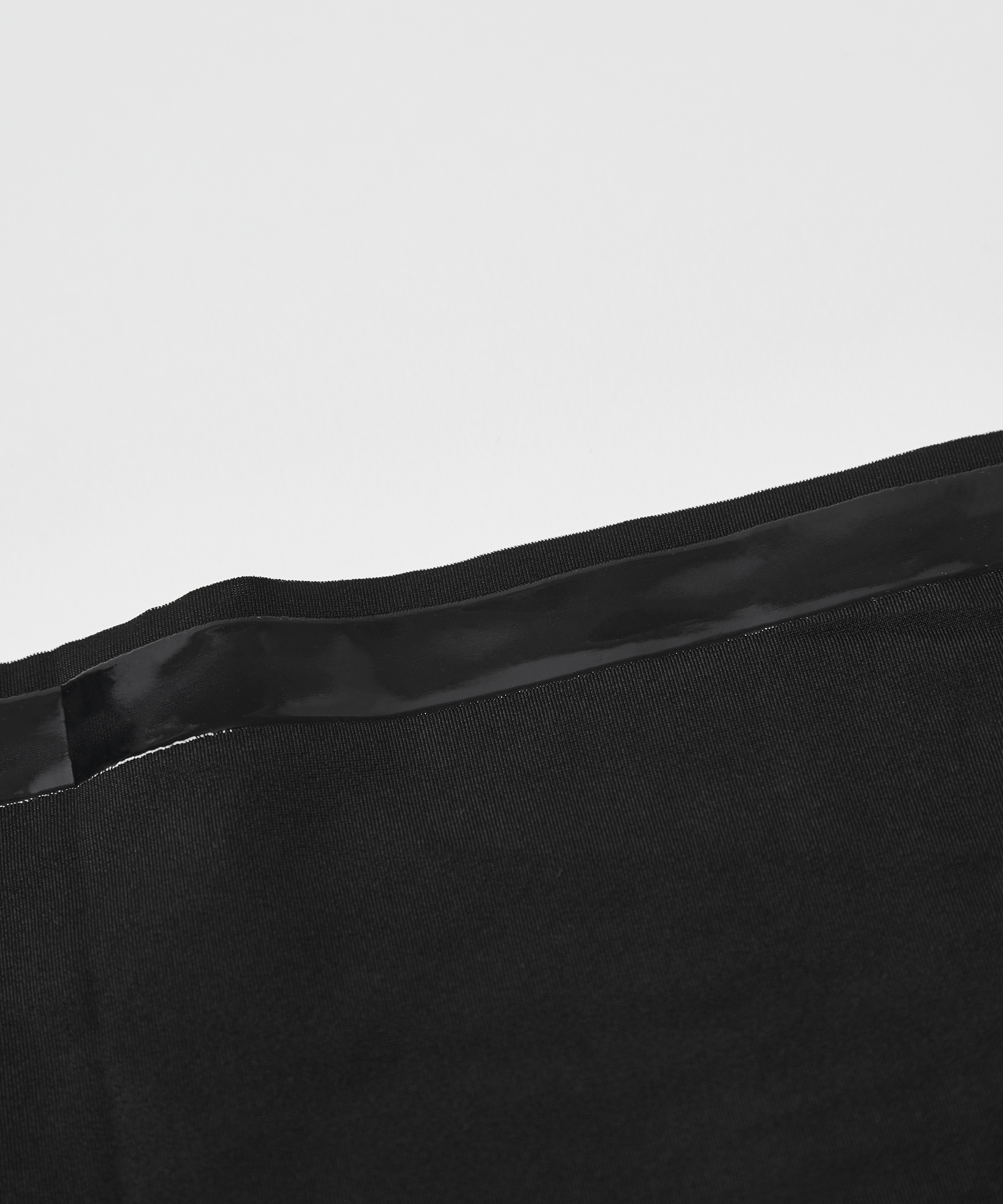 Cuissardes Micro, Noir, main