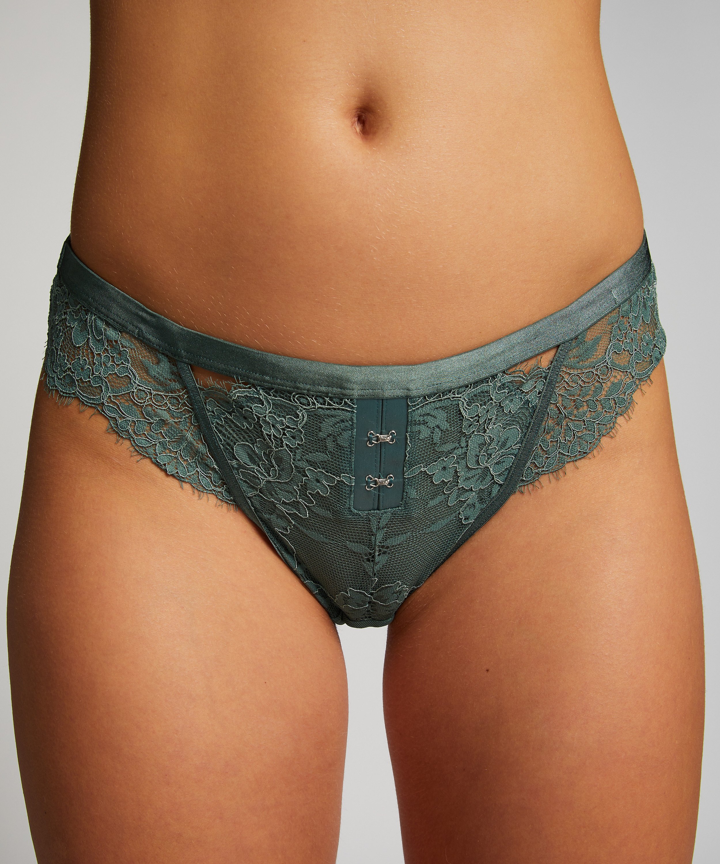 Slip brésilien Bella, Vert, main