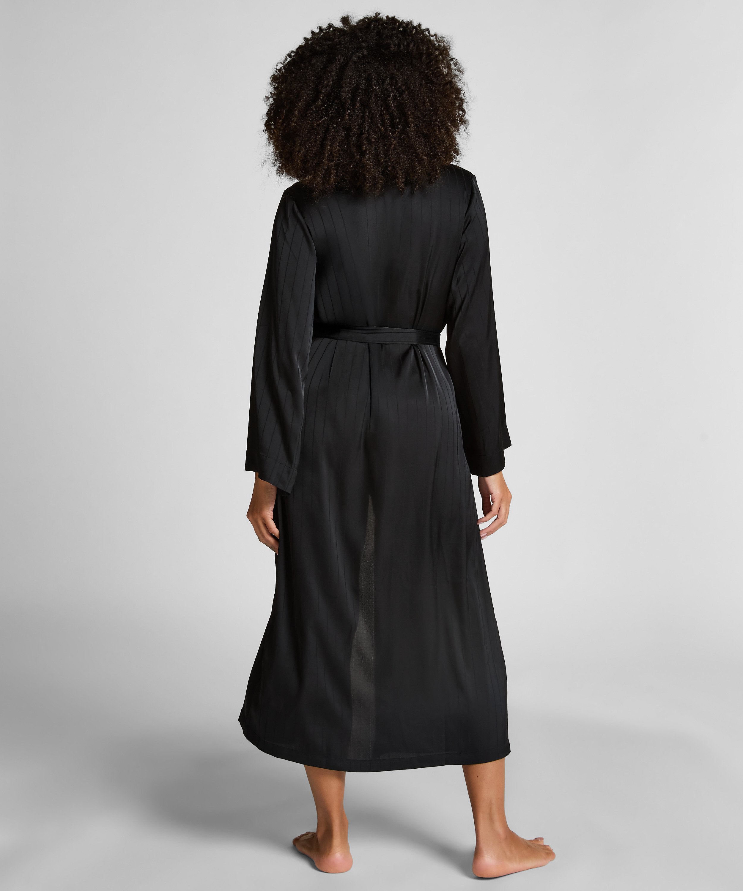 Kimono à rayures en satin, Noir, main