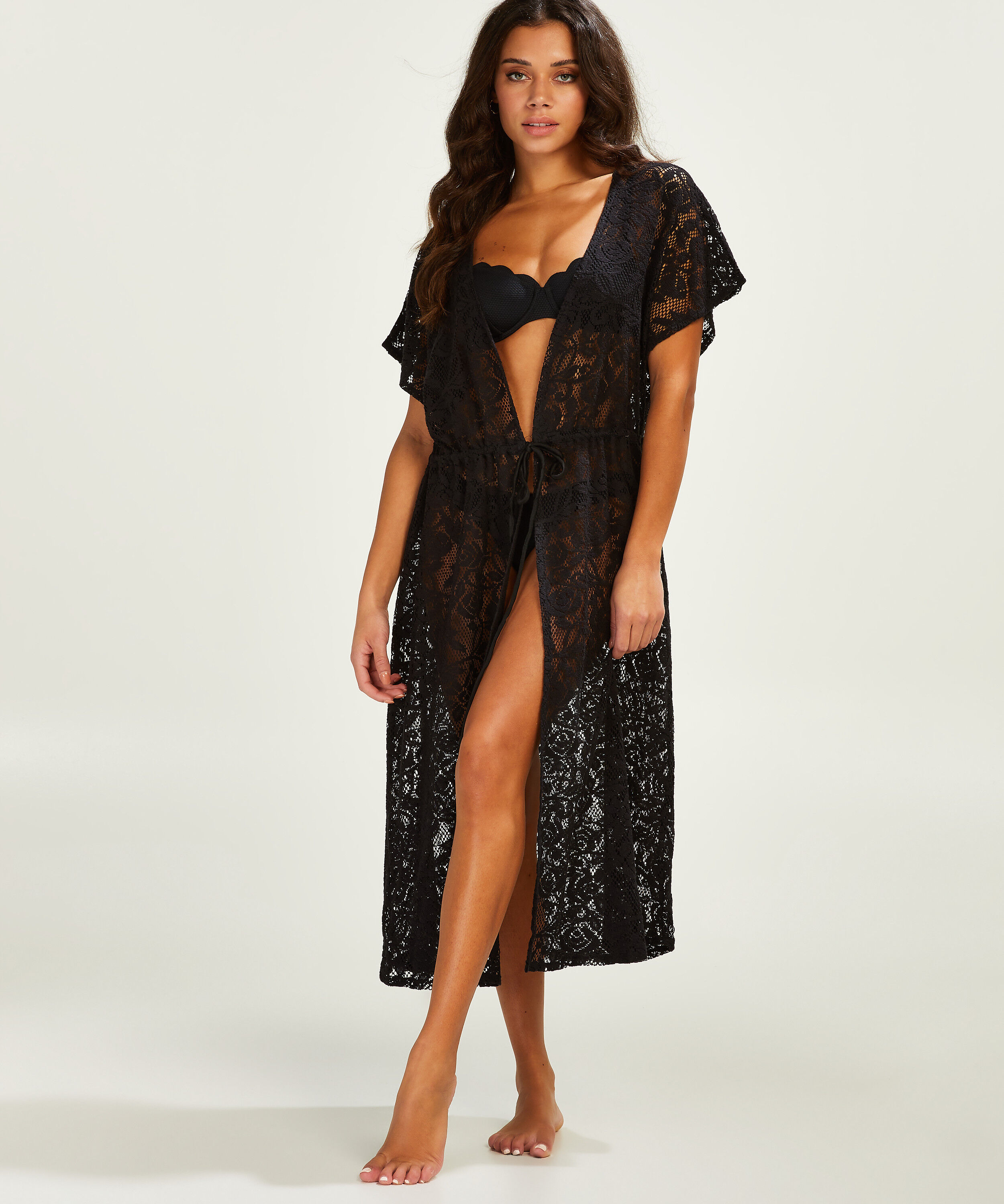 Longue tunique &agrave; dentelle, Noir