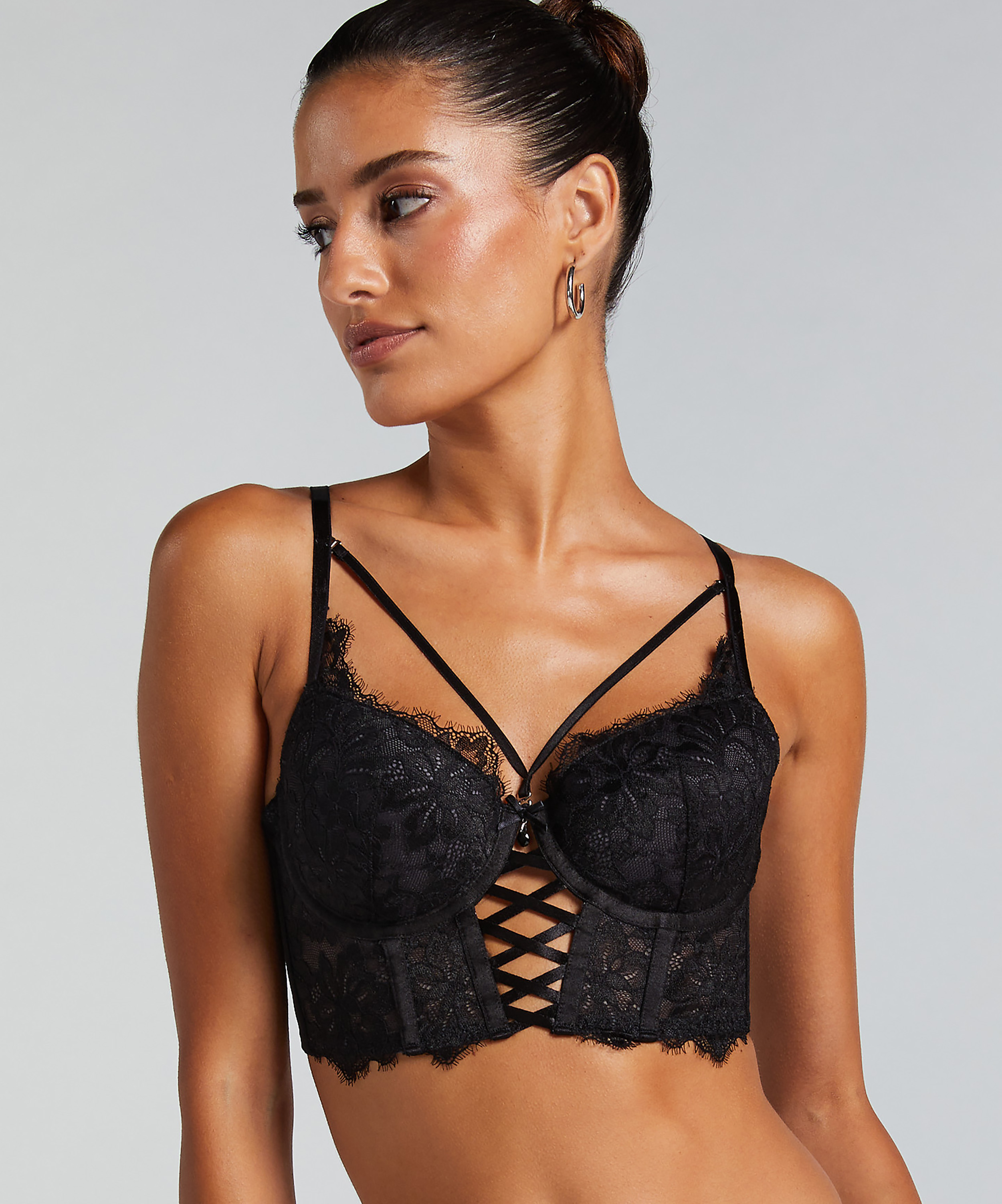Soutien-gorge à armatures longline push-up préformé Char, Noir, main