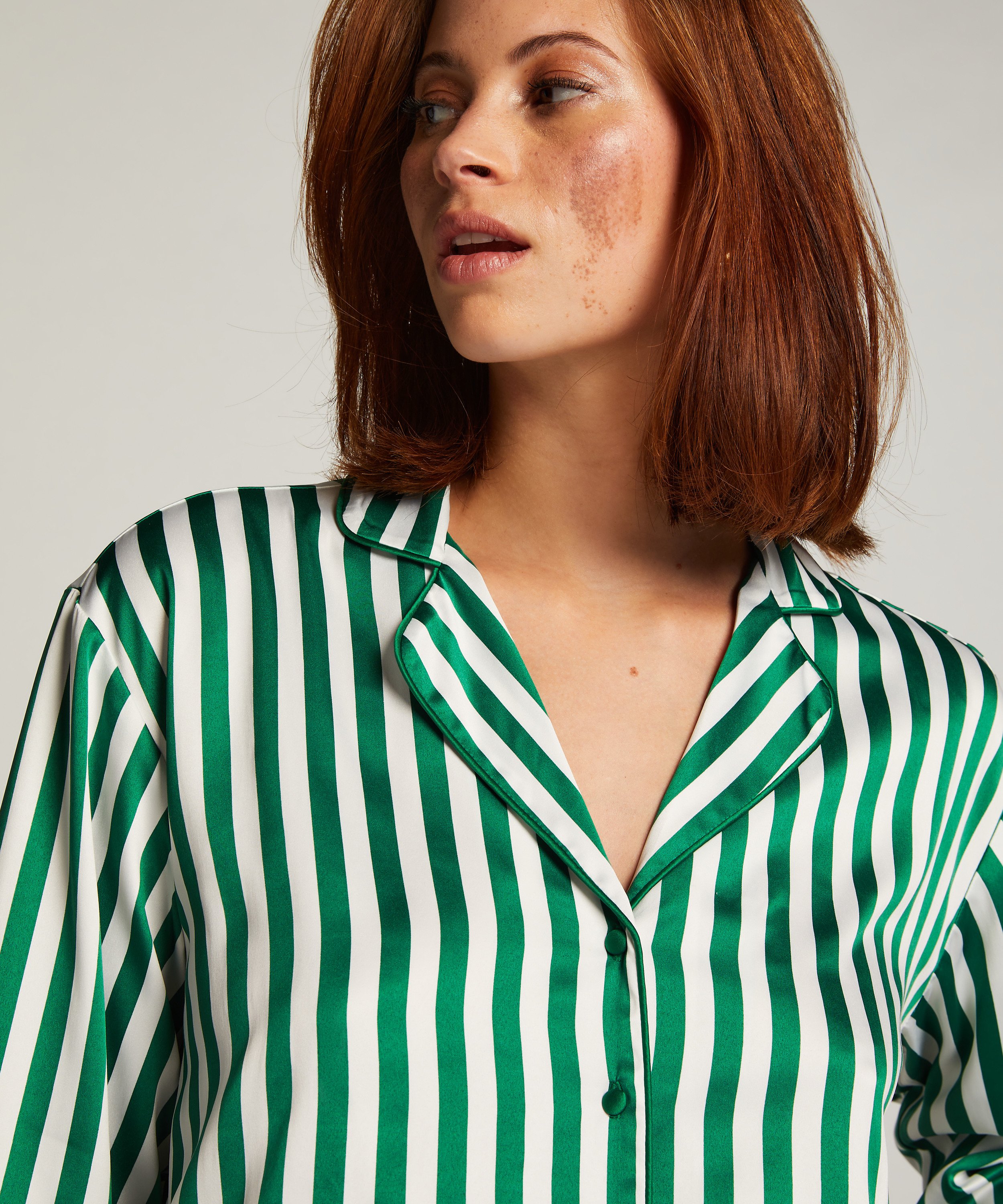 Veste à manches longues Satin, Vert, main