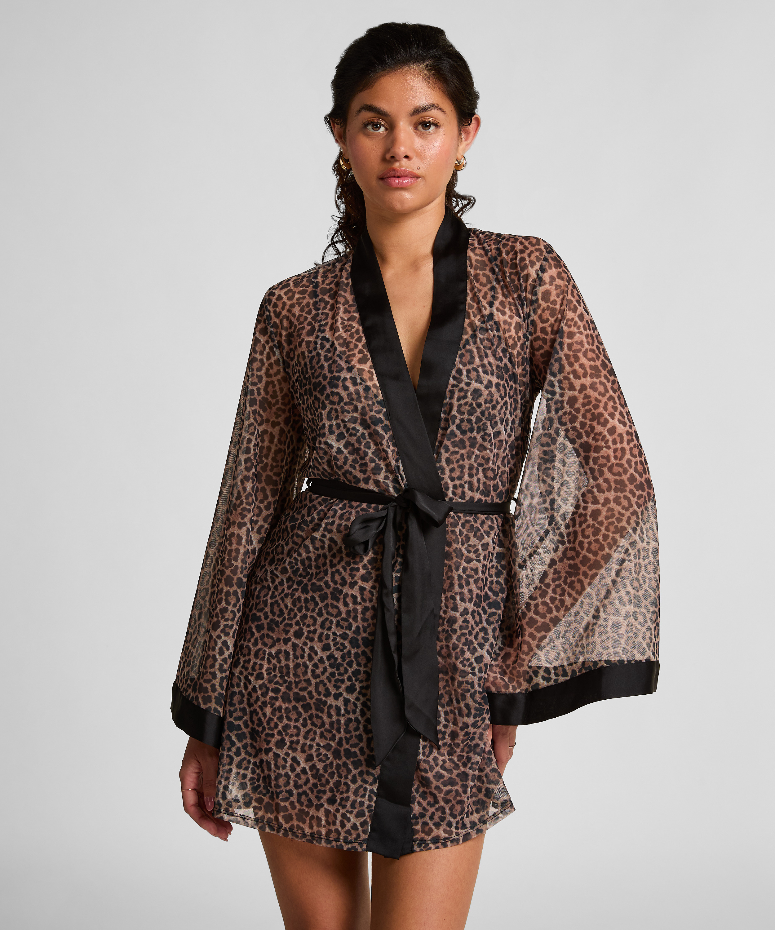 Kimono en maille l&eacute;opard, Noir, main