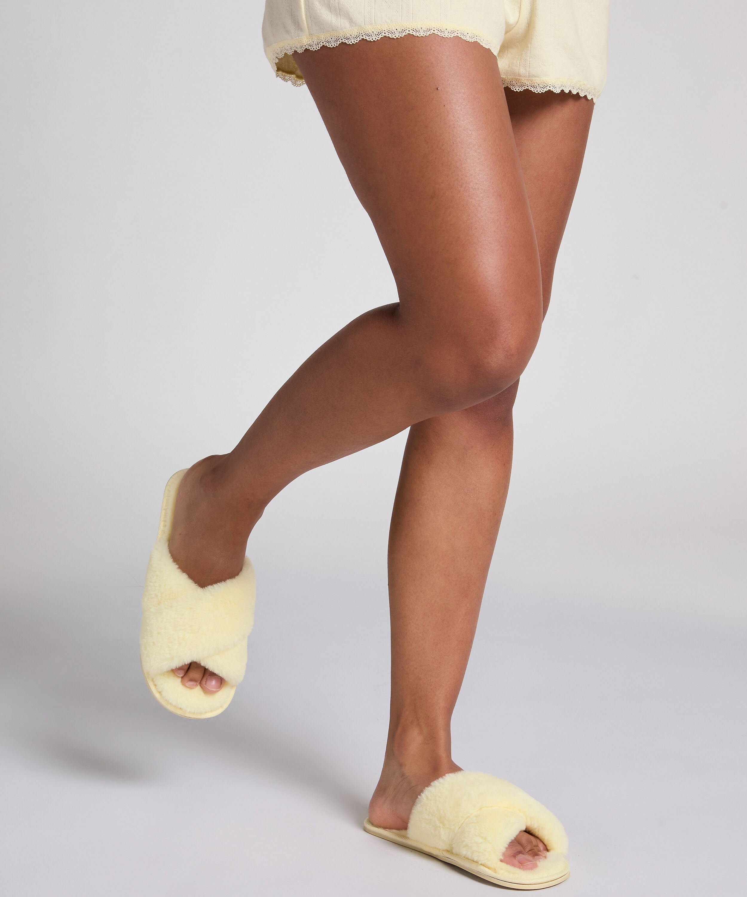 Chaussons Lia, Jaune