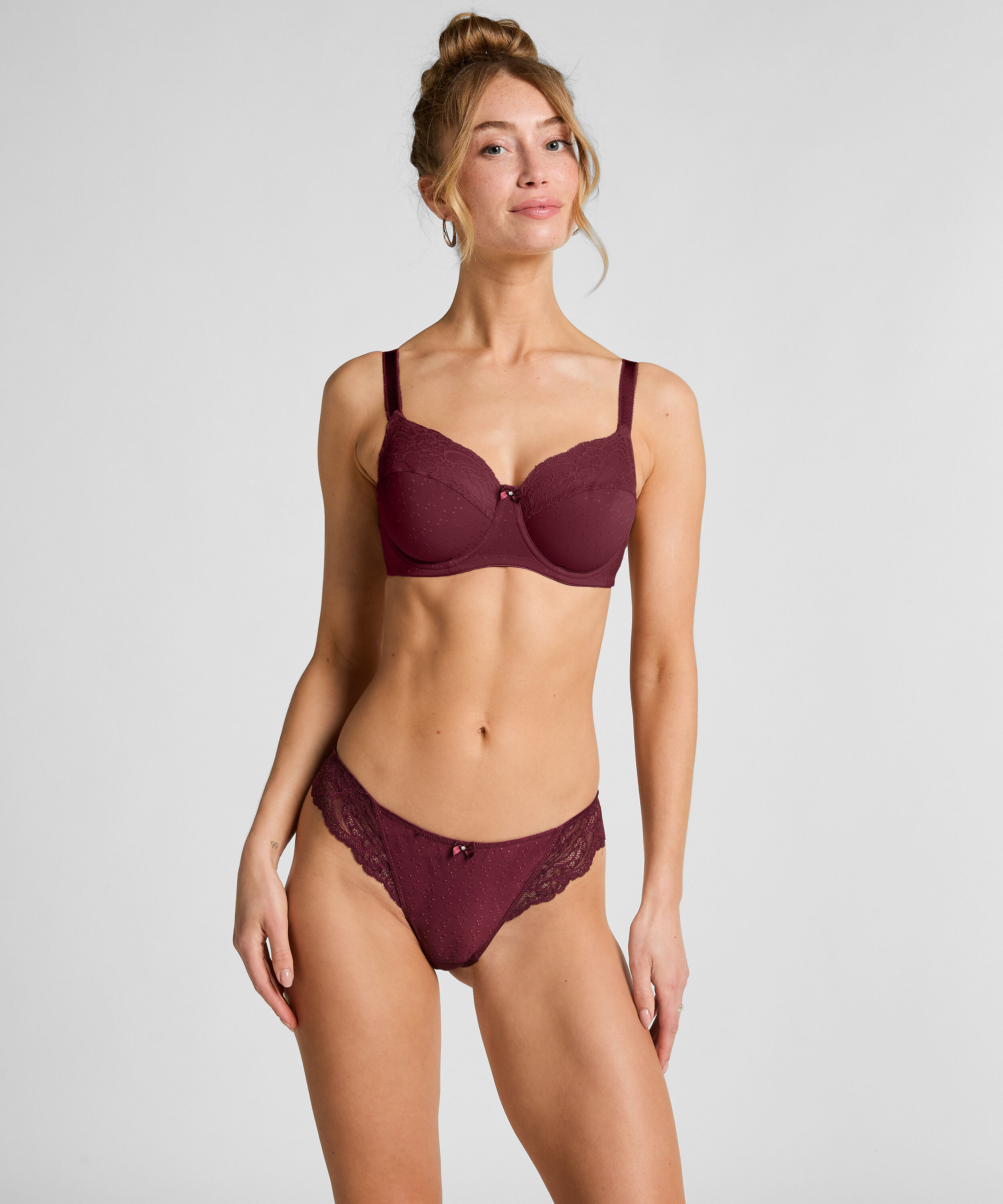 String Sophie, Rouge String Sophie, Rouge