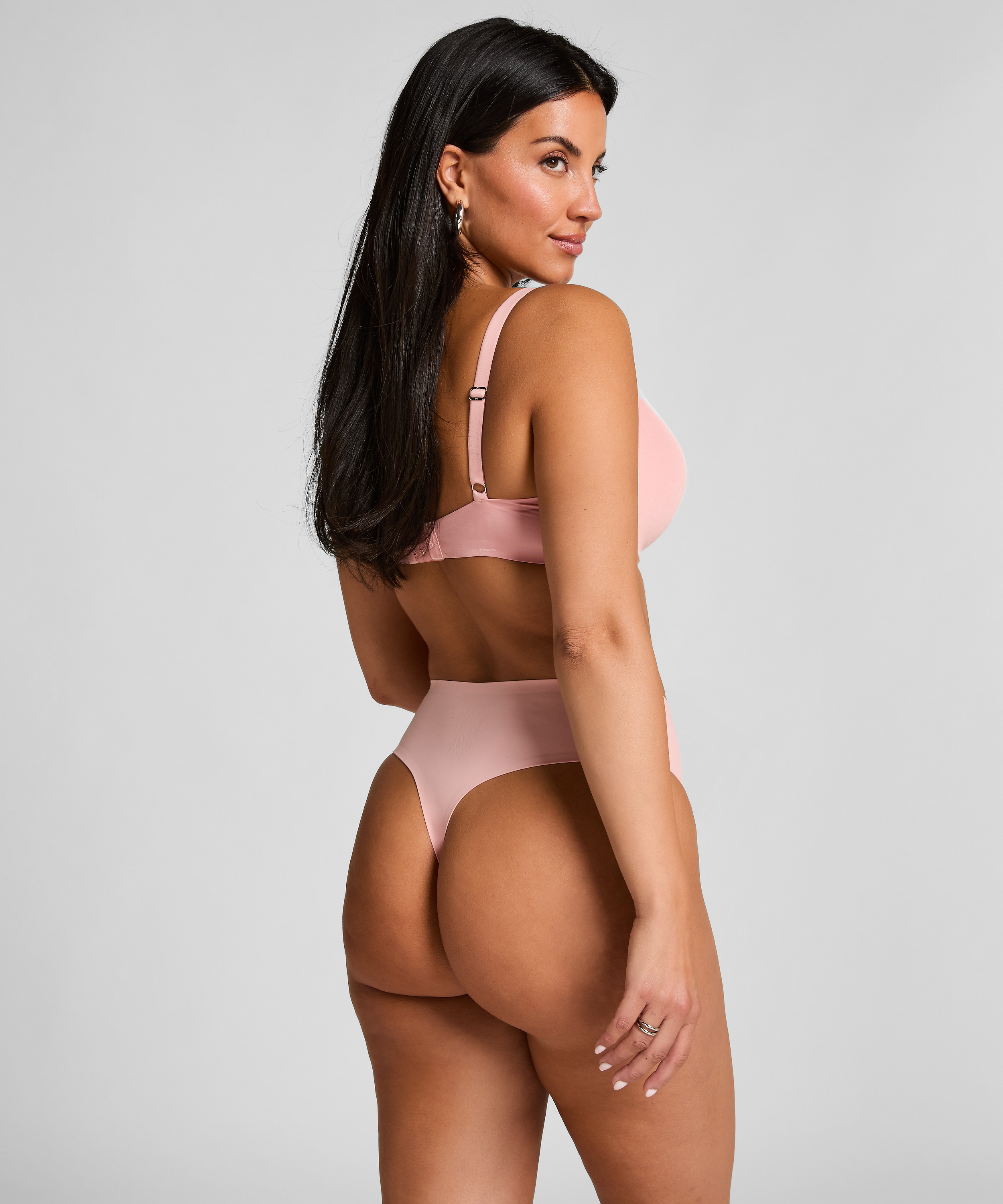 Soutien-gorge à armatures préformé push-up Smooth, Rose, main