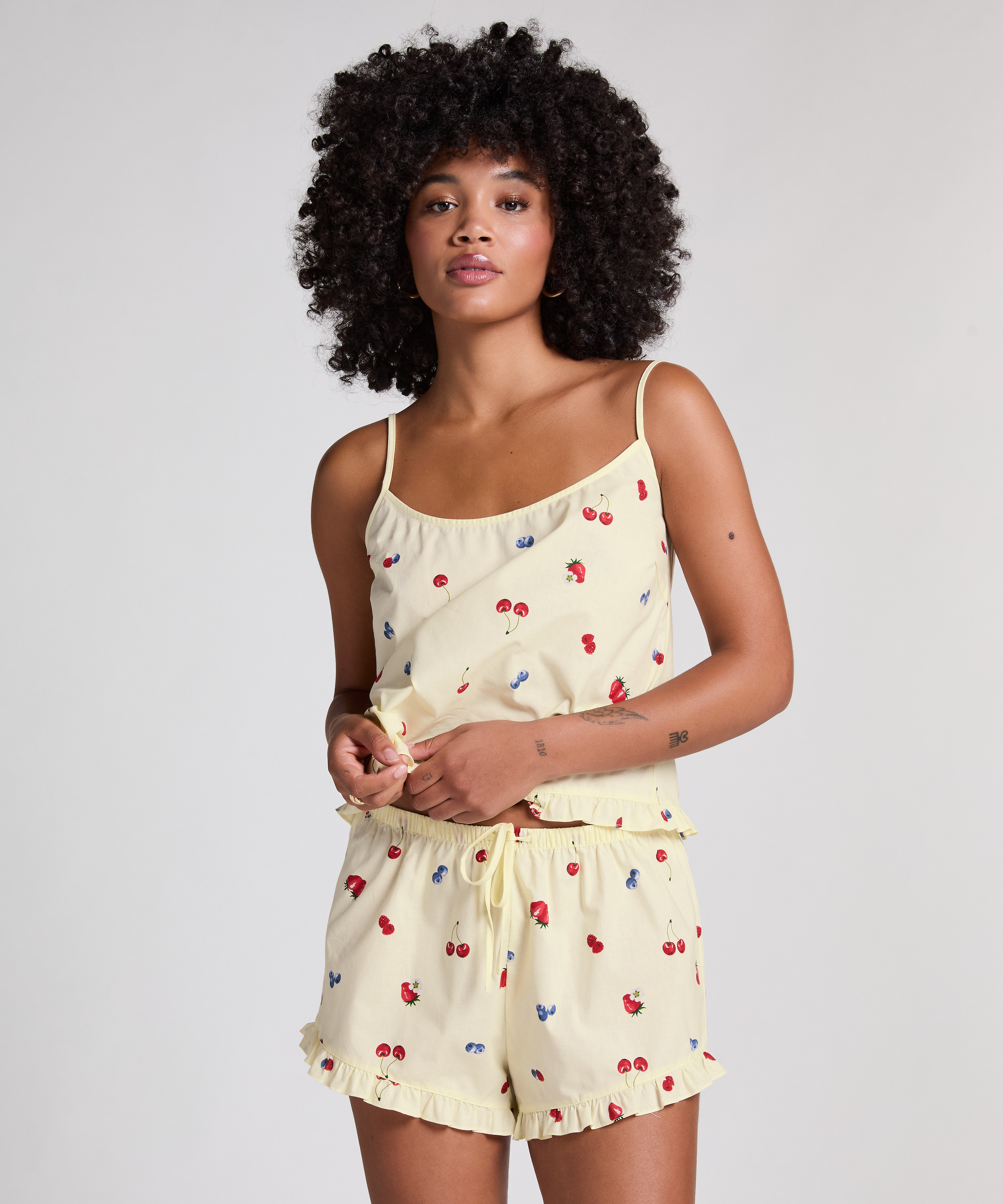 Short tissé, Jaune, main