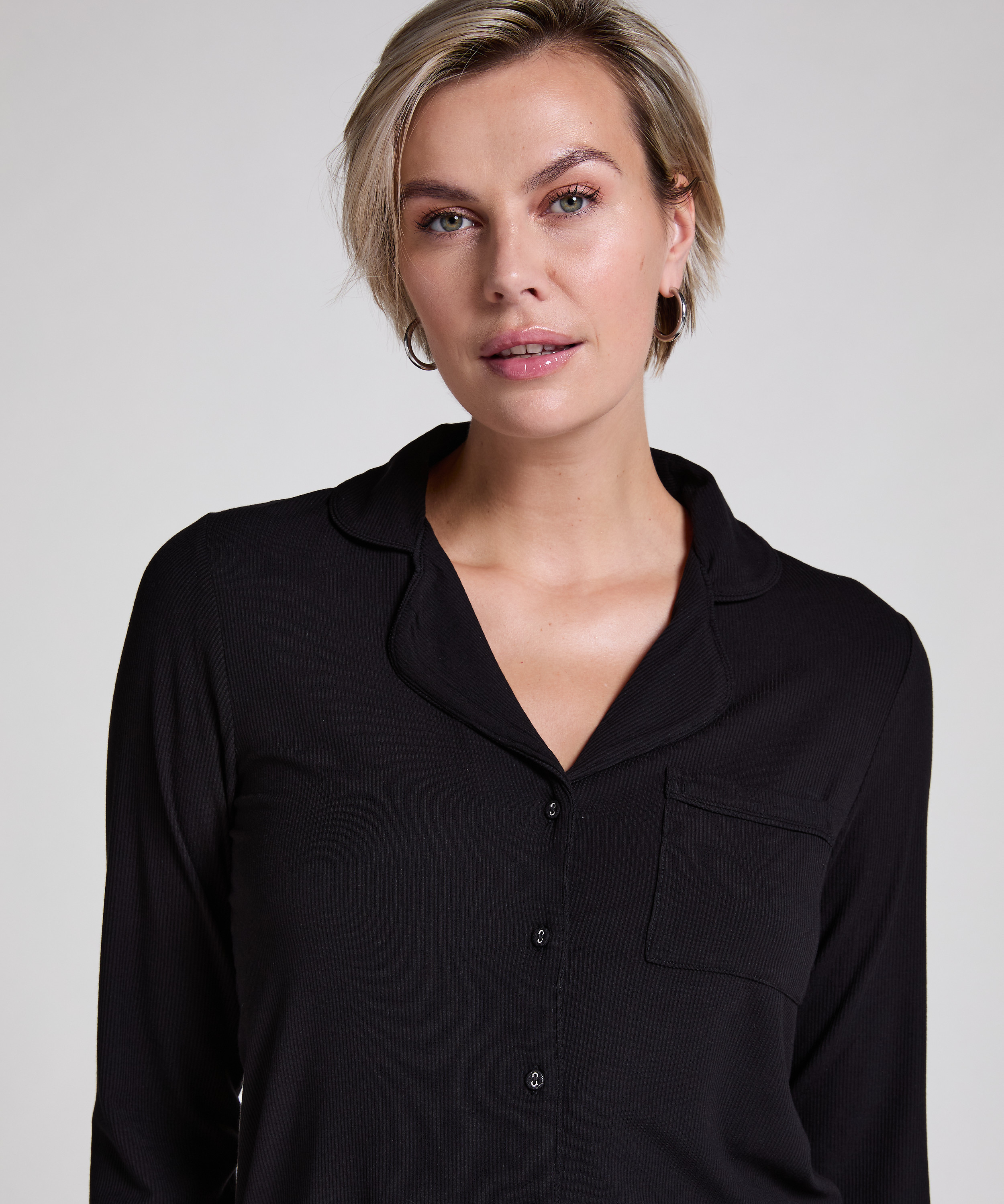 Chemise côtelée Essential, Noir, main